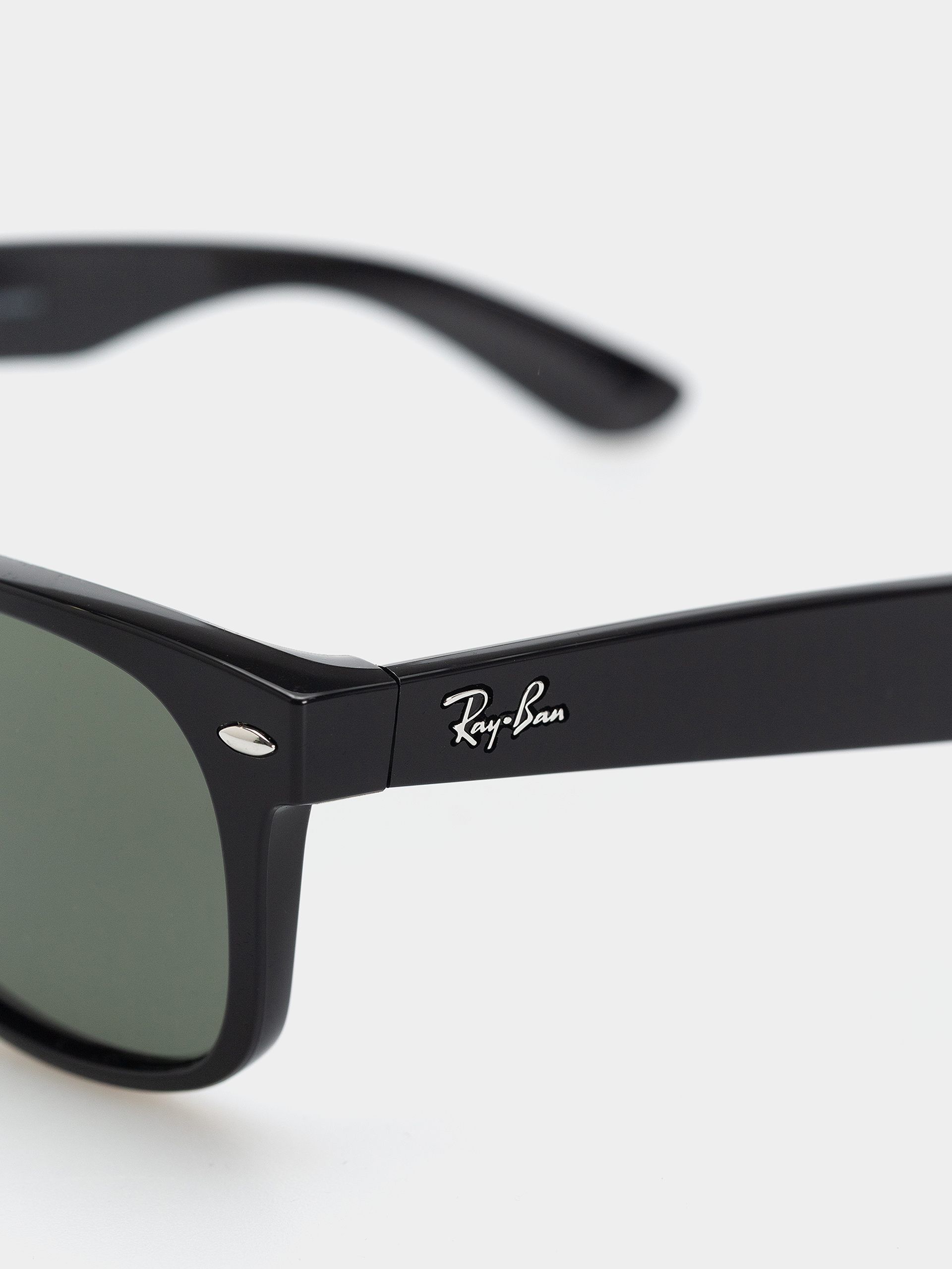 Sluneční brýle Ray-Ban New Wayfarer Classic (polerowany czarny/zielone z polaryzacją)