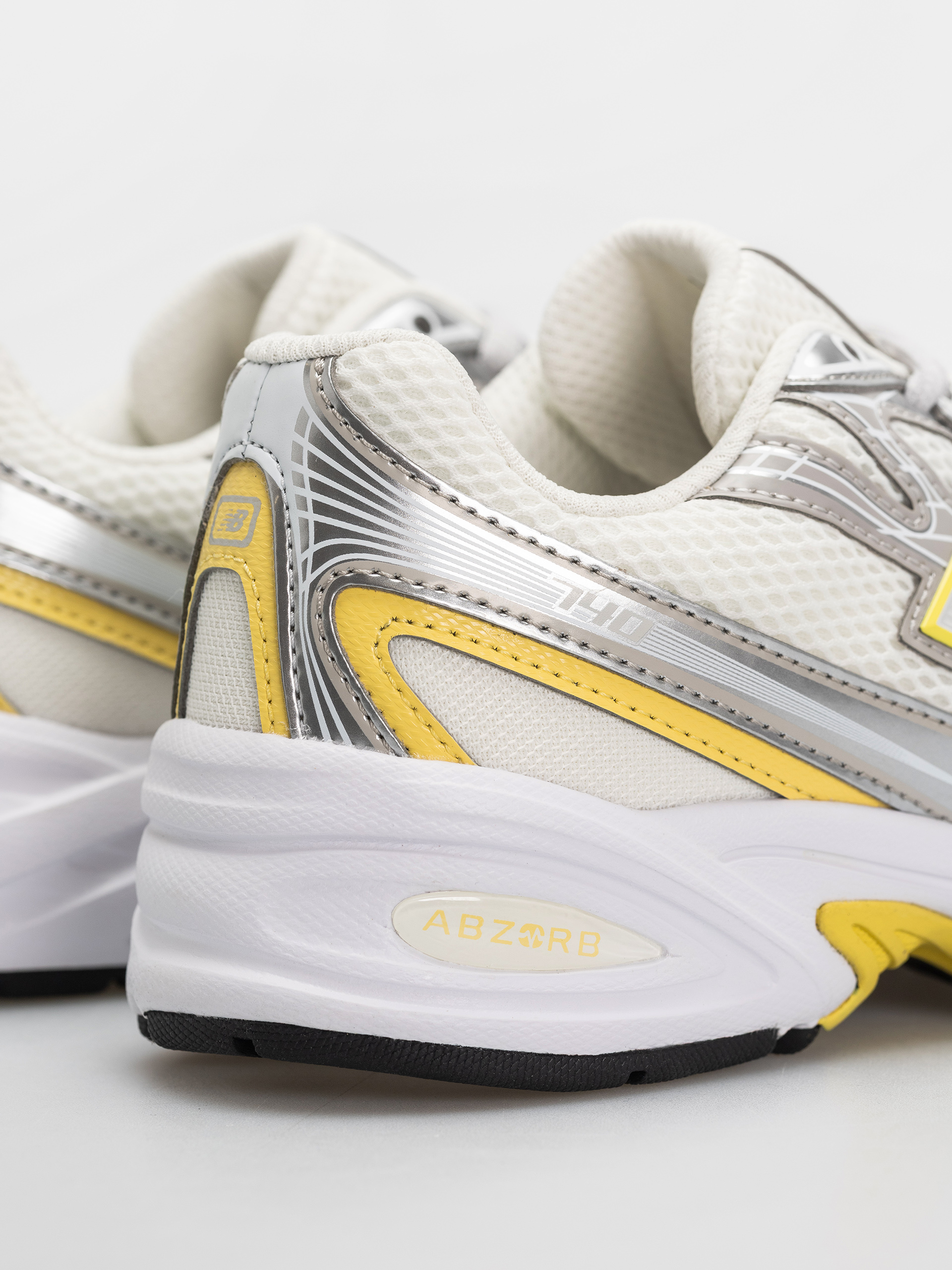Boty New Balance 740 JR (silver metallic/star burst)