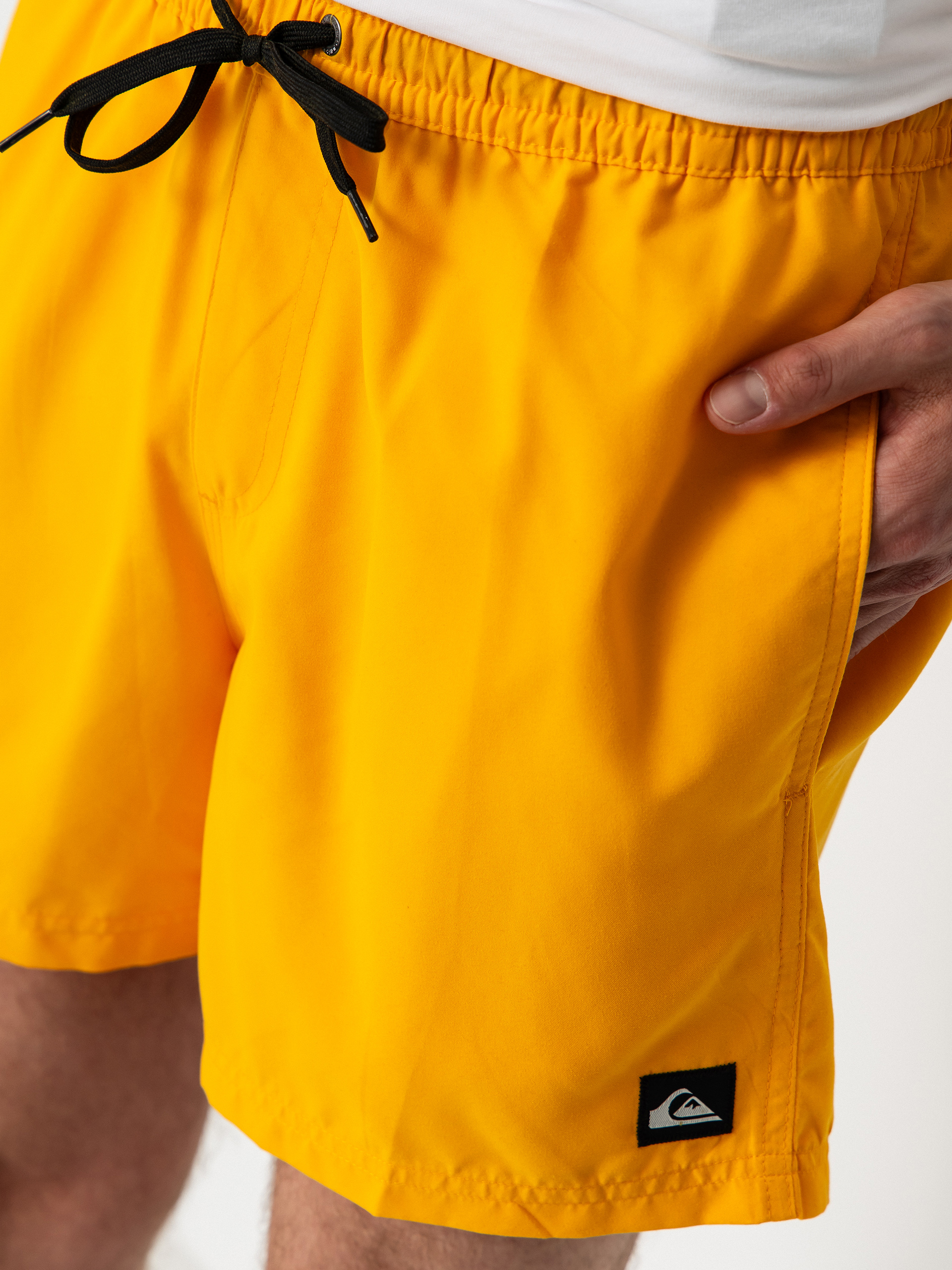 Plážové kraťasy Quiksilver Everyday Volley 15 (radiant yellow)