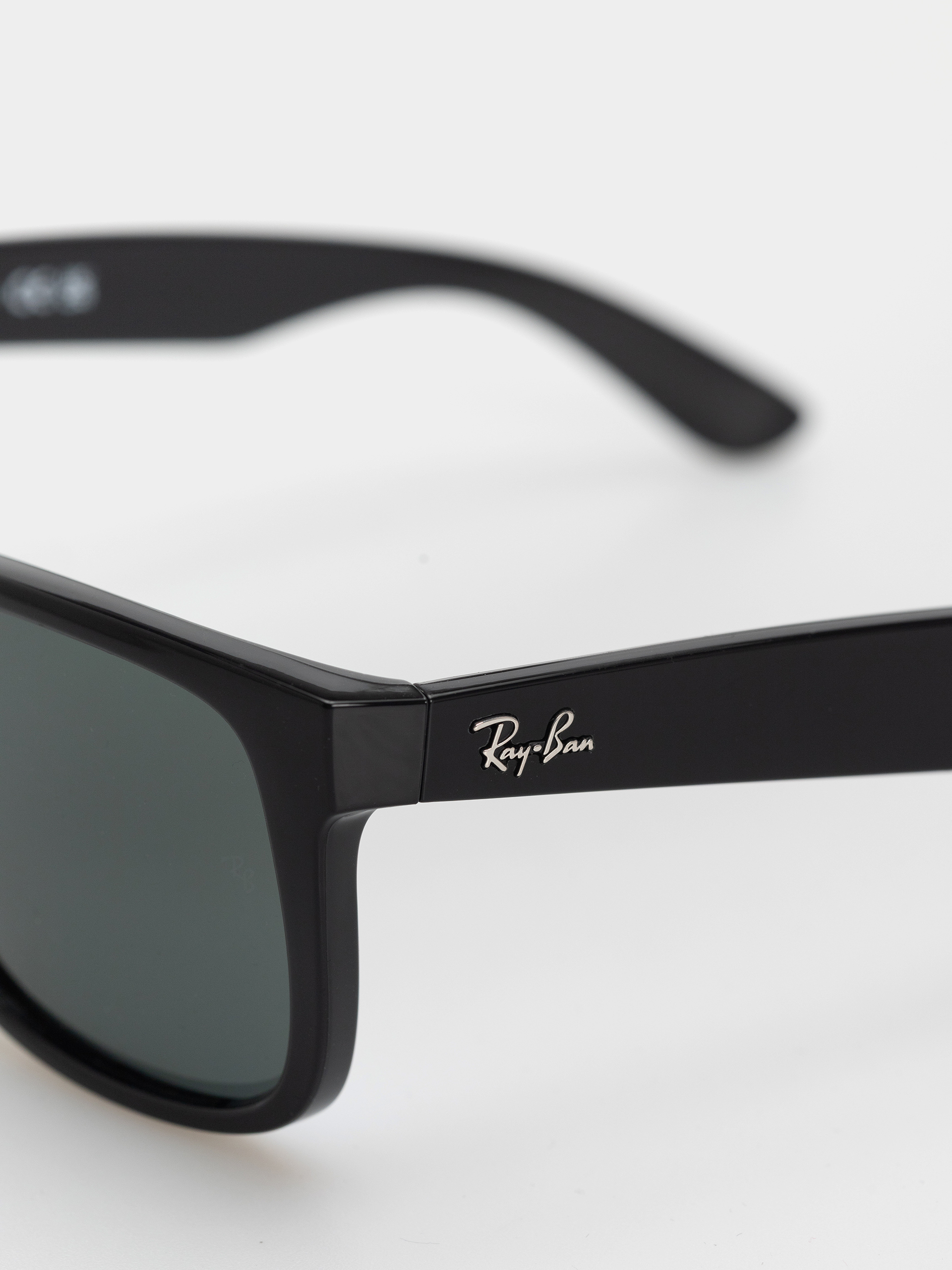 Sluneční brýle Ray-Ban Justin Classic (polerowany czarny/ciemnozielony)