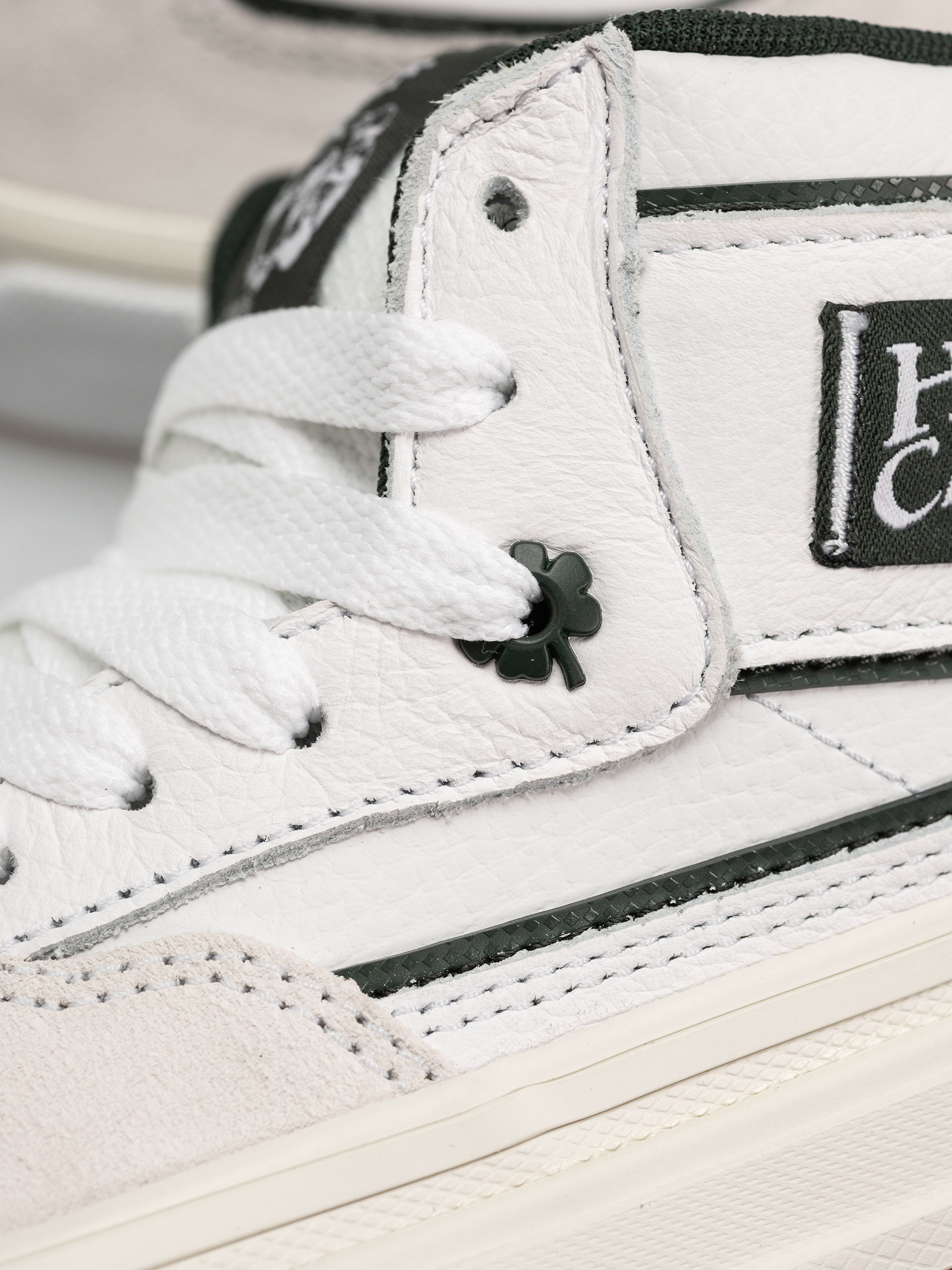 Boty Vans Skate Half Cab Wafflecup (white/gum)