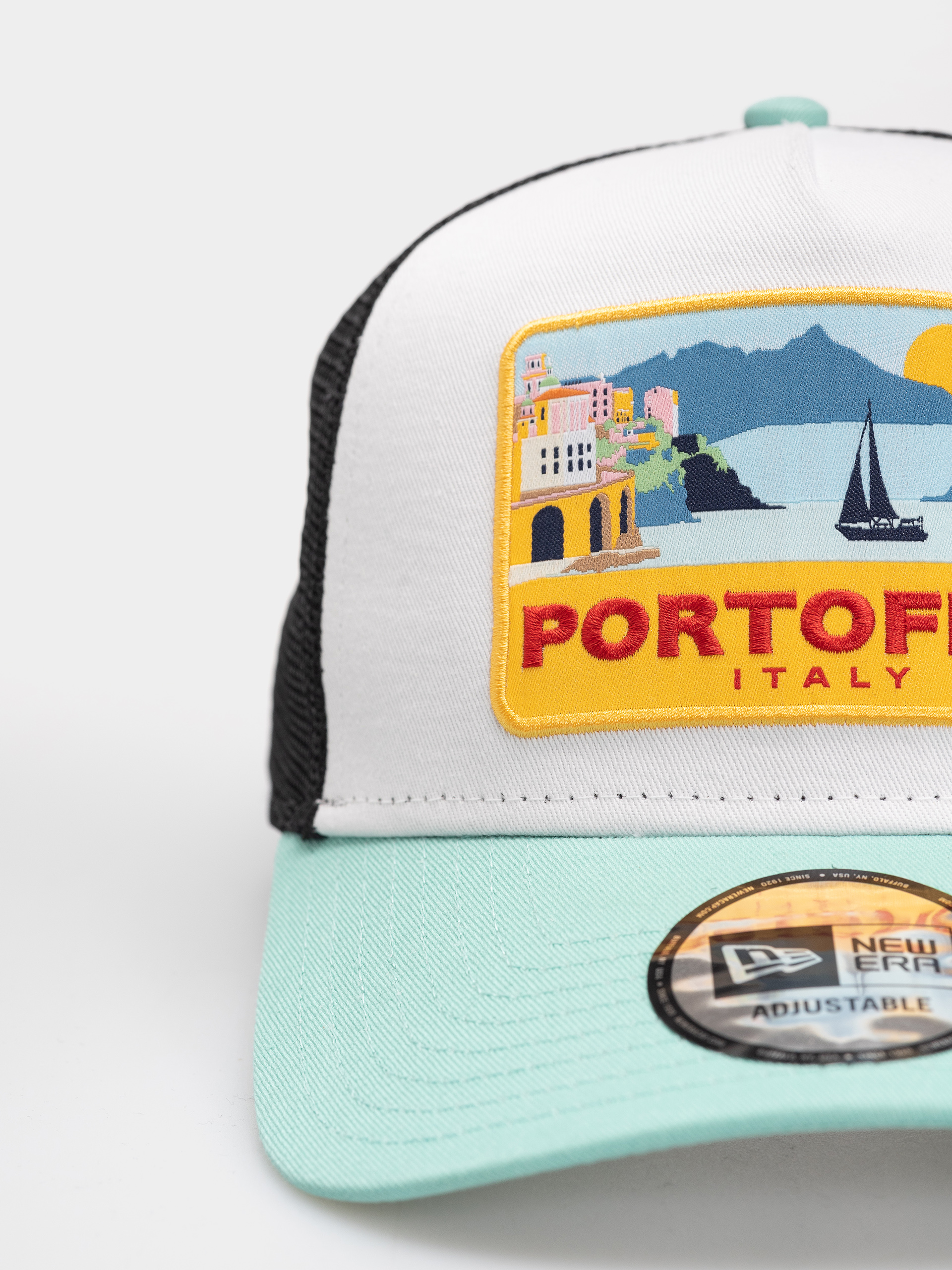 Kšiltovka  New Era Location Patch Trucker (green/white)