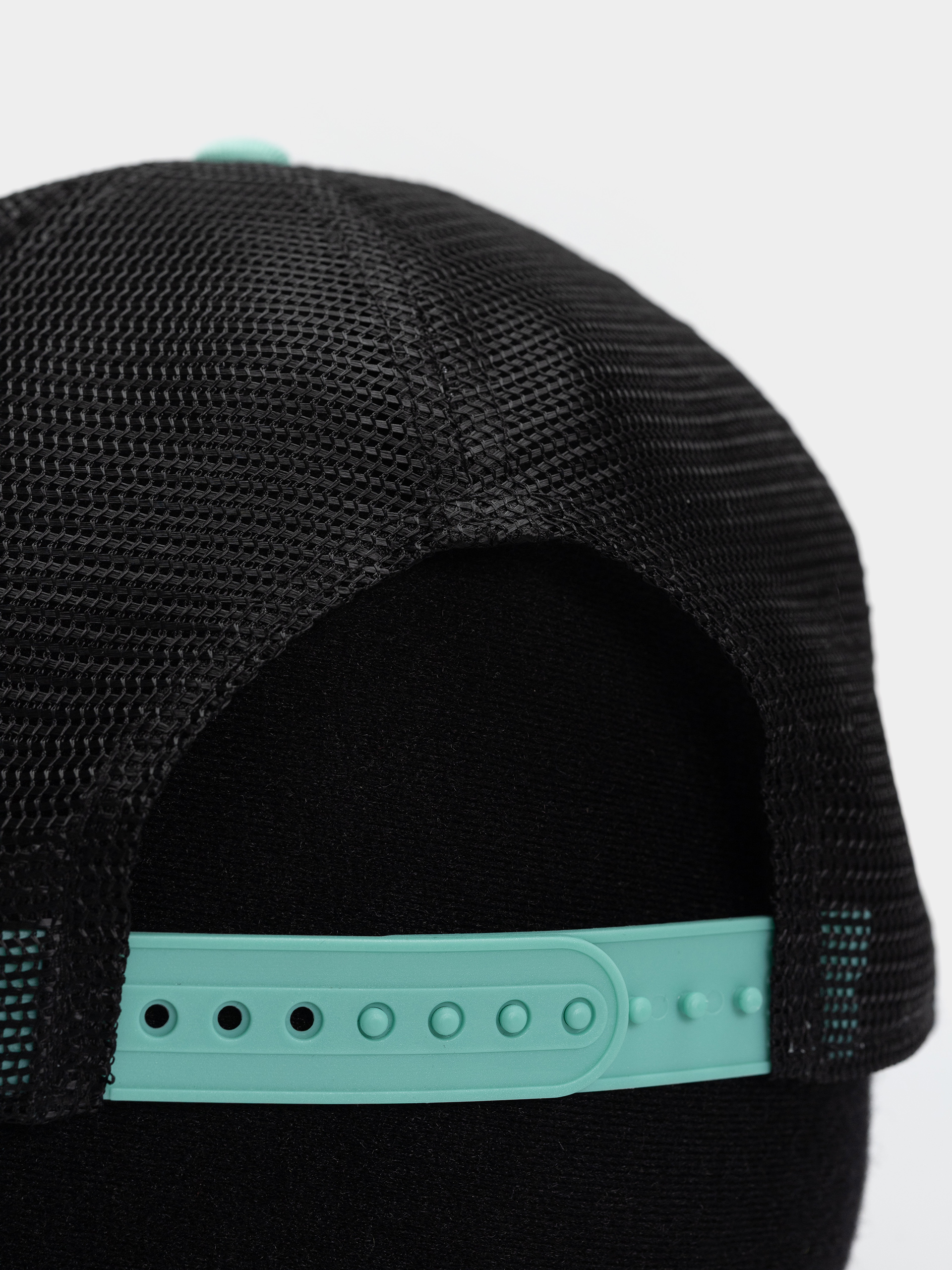 Kšiltovka  New Era Location Patch Trucker (green/white)