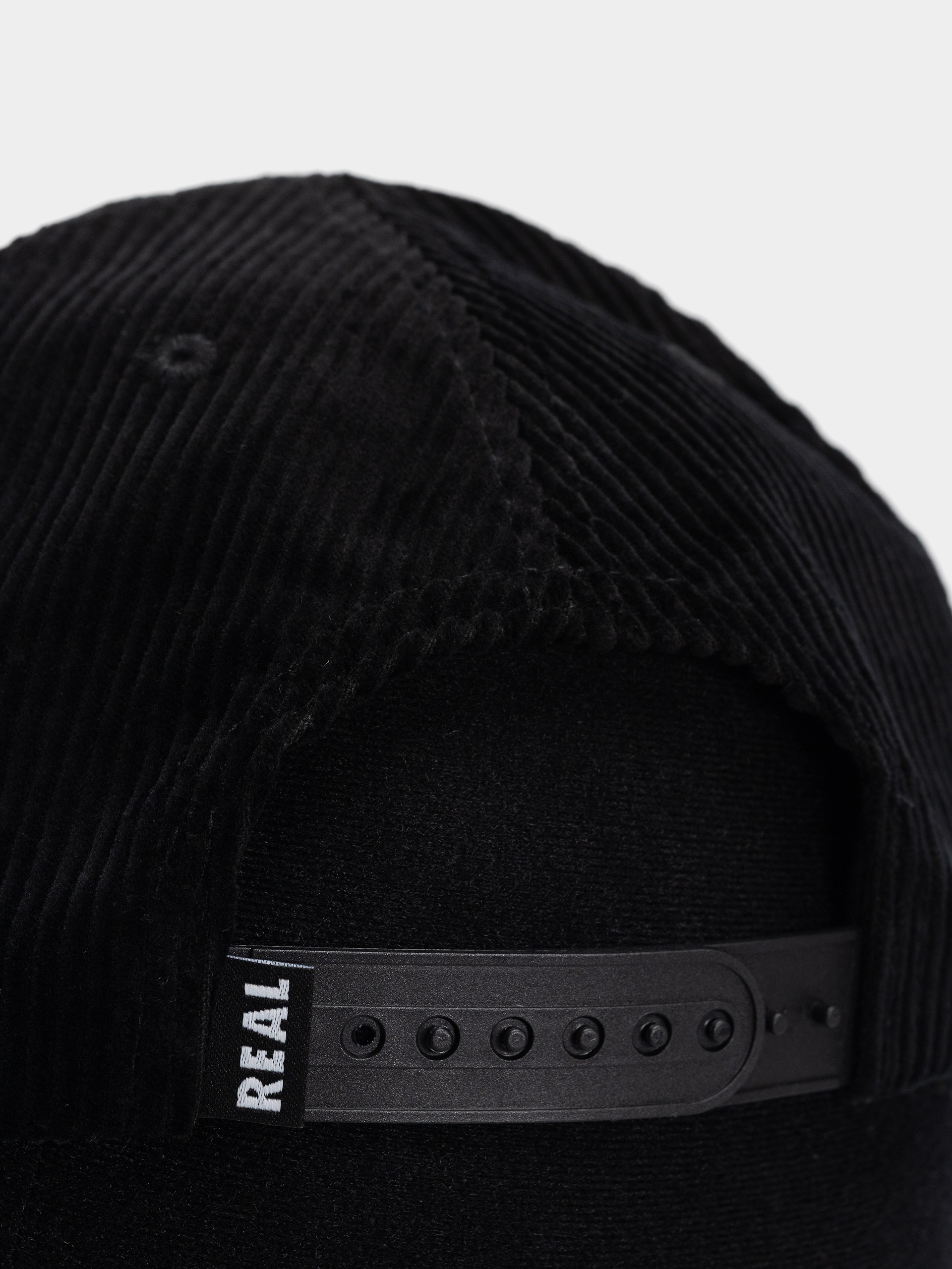 Kšiltovka  Real Oval (black/black)