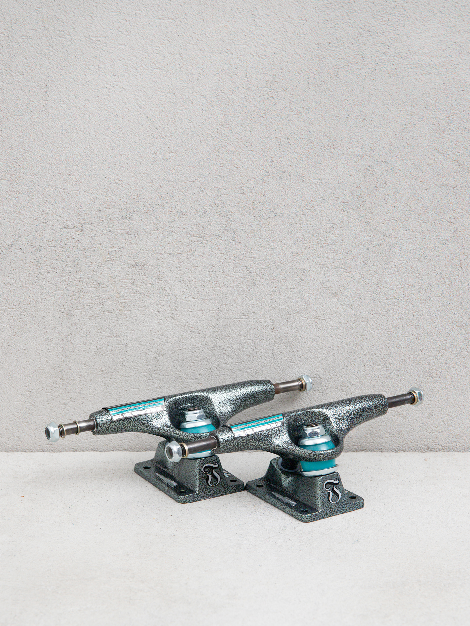 Trucky Thunder Team T II Leviathan (black/teal)