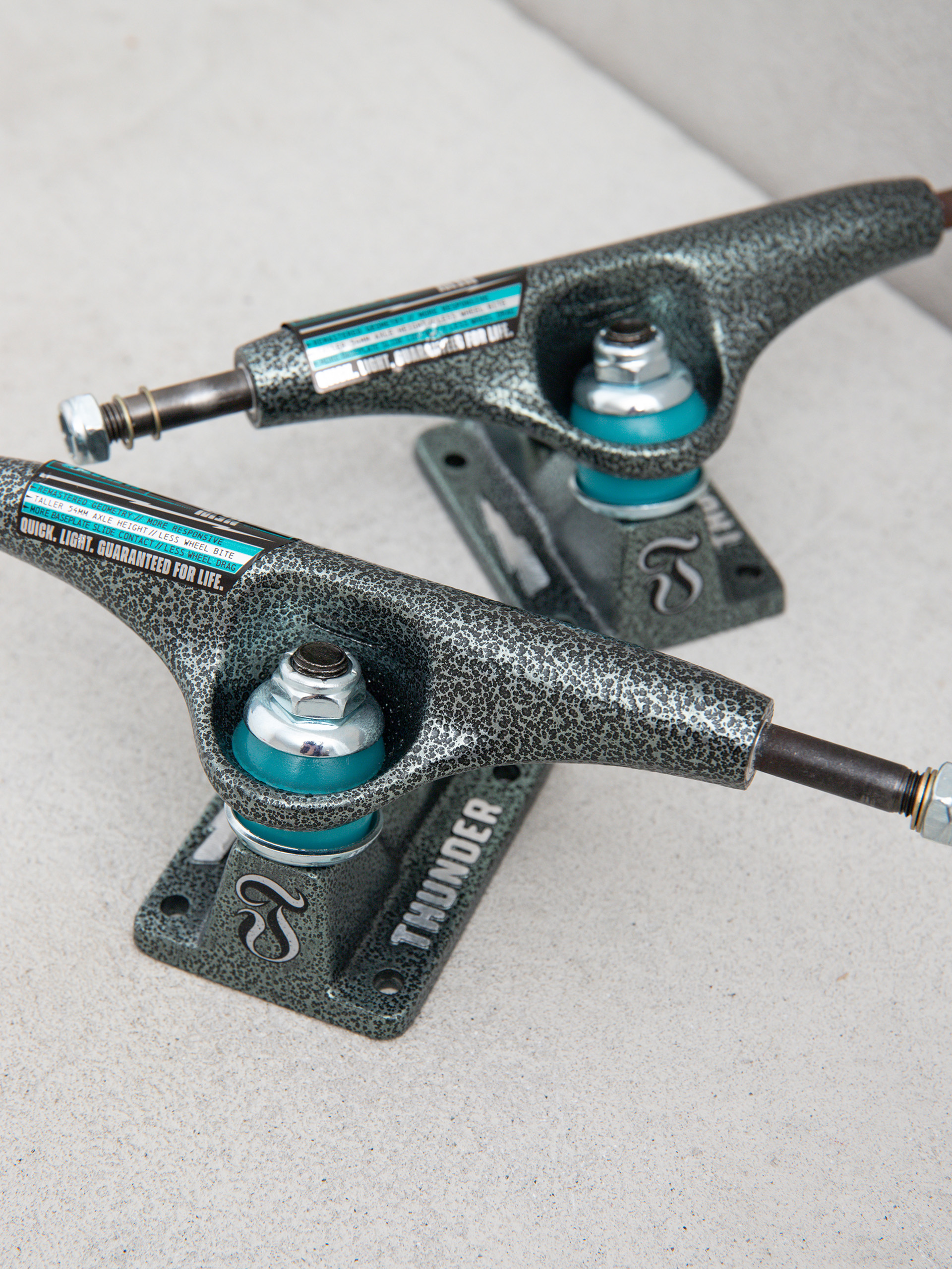 Trucky Thunder Team T II Leviathan (black/teal)