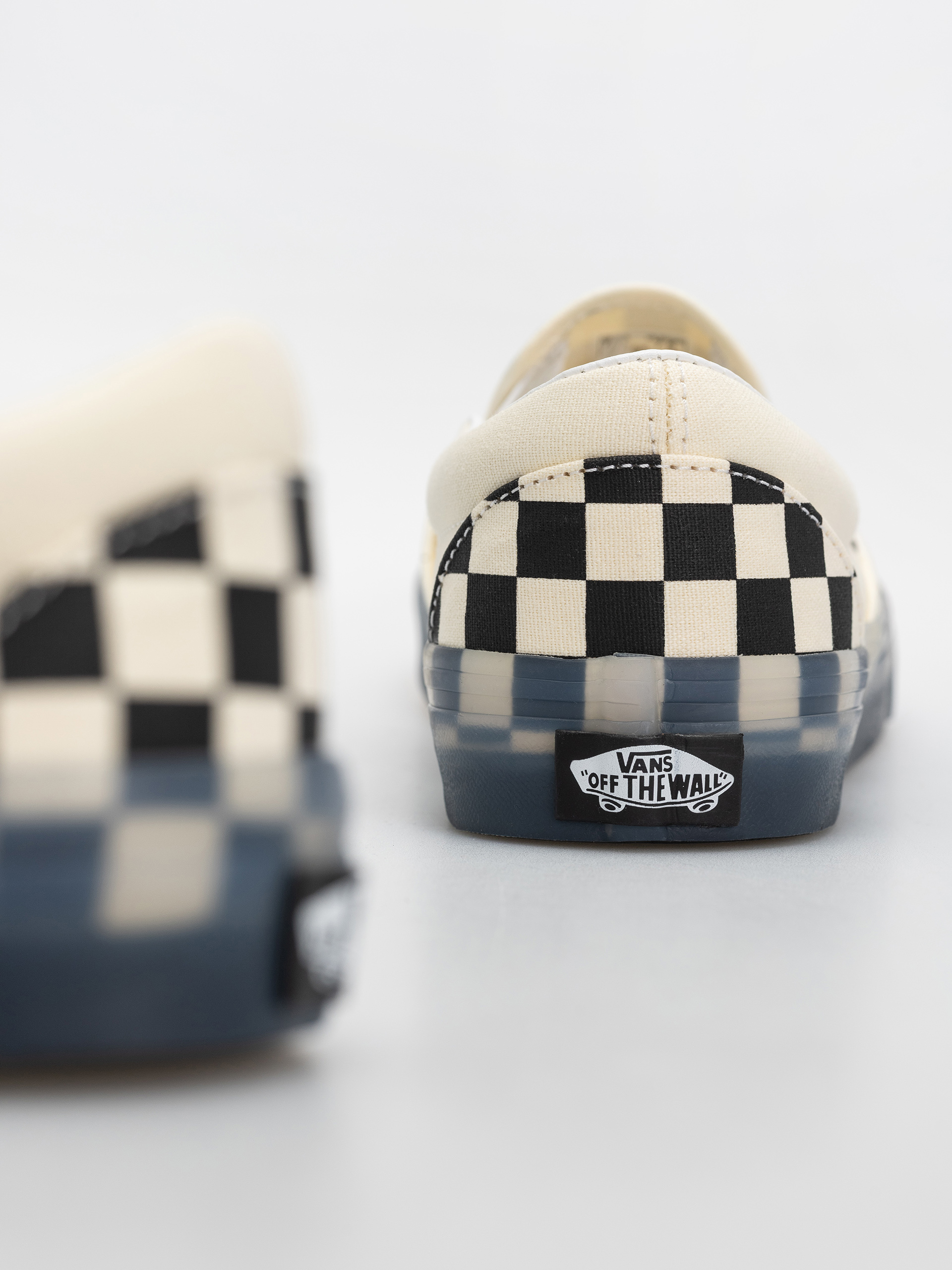 Boty Vans Classic Slip On (black/marshmall)