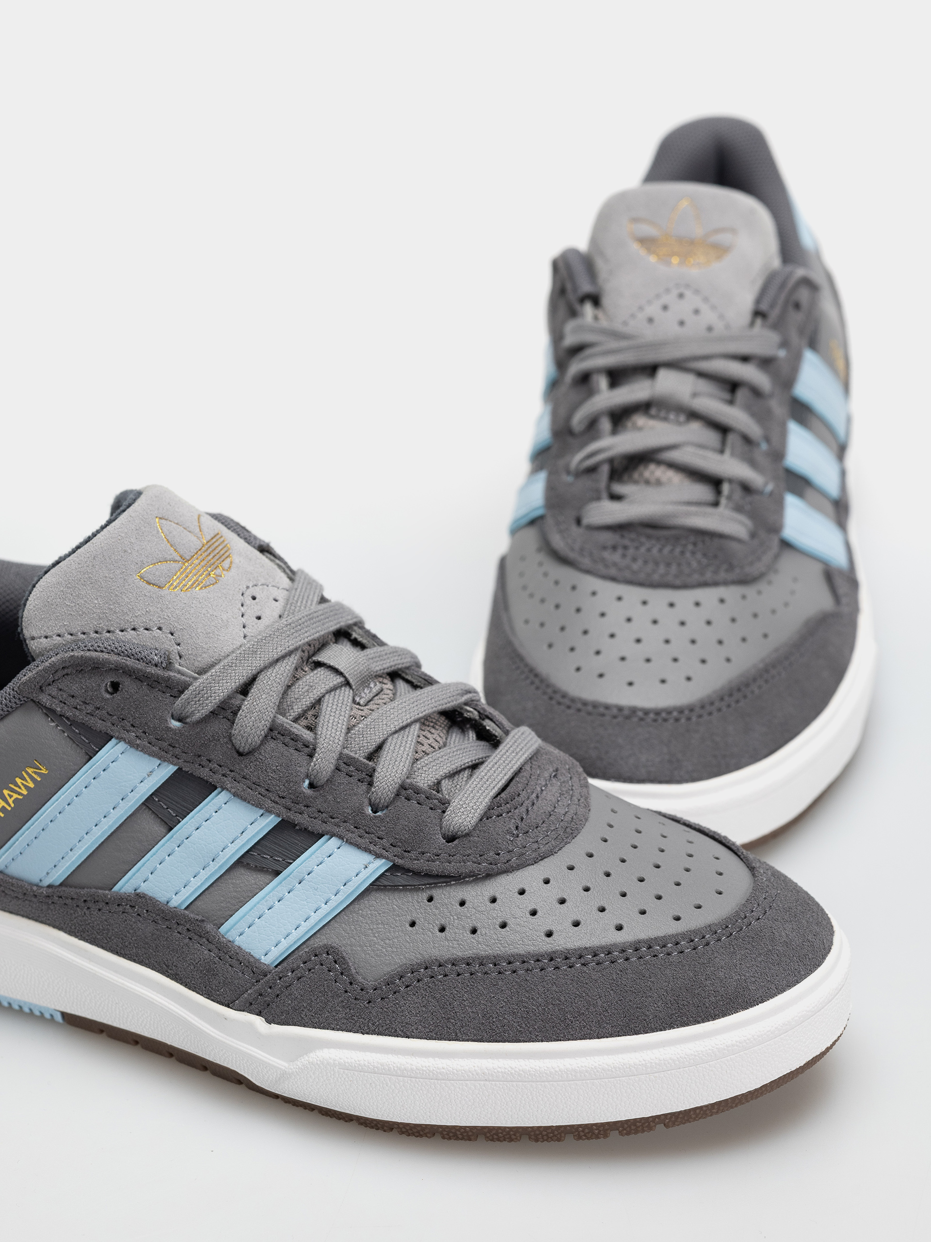 Boty adidas Tyshawn II (grefiv/clesky/ftwwht)
