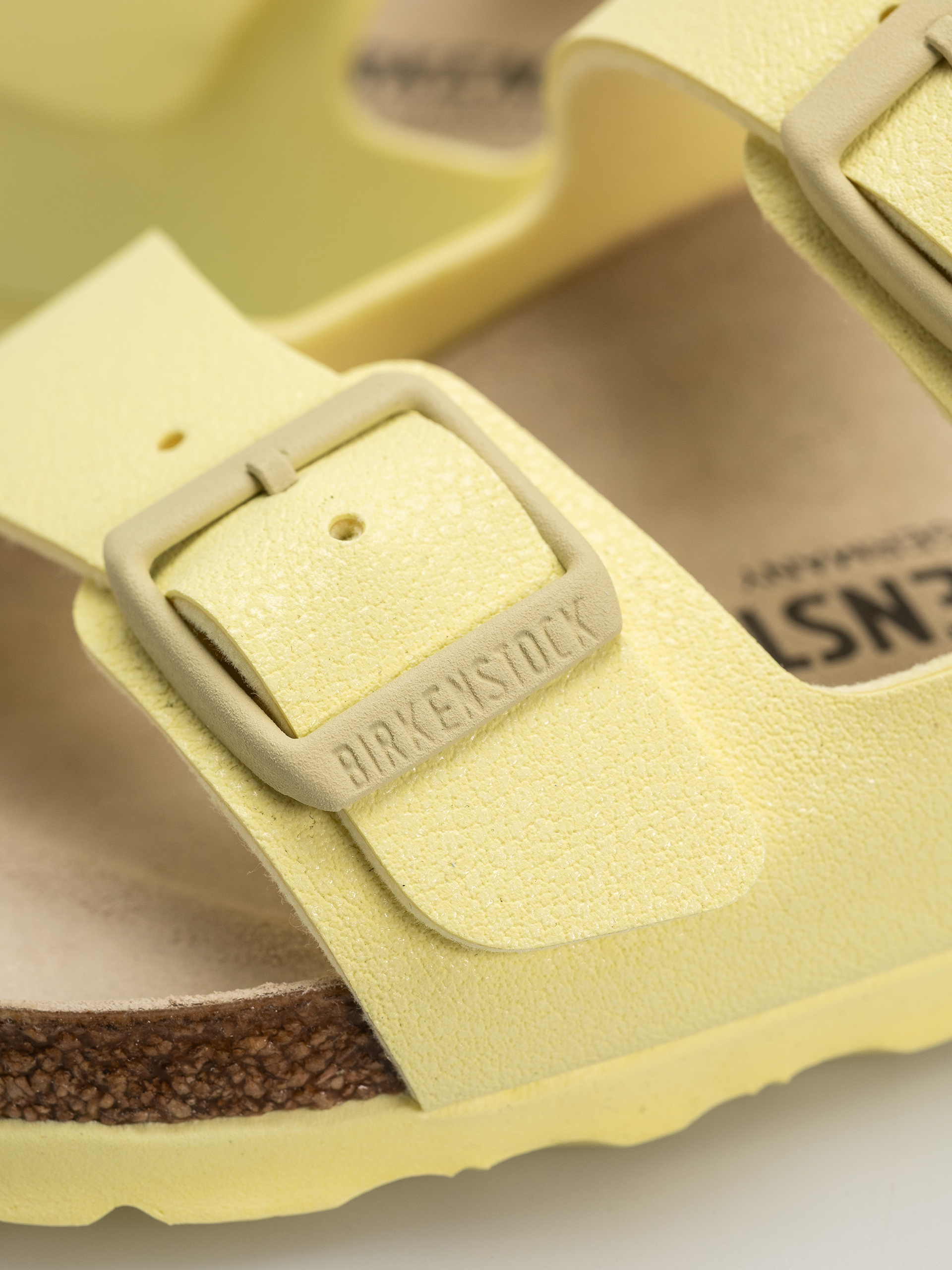 Plážovky Birkenstock Arizona Birko Flor Nubuk Narrow (popcorn)