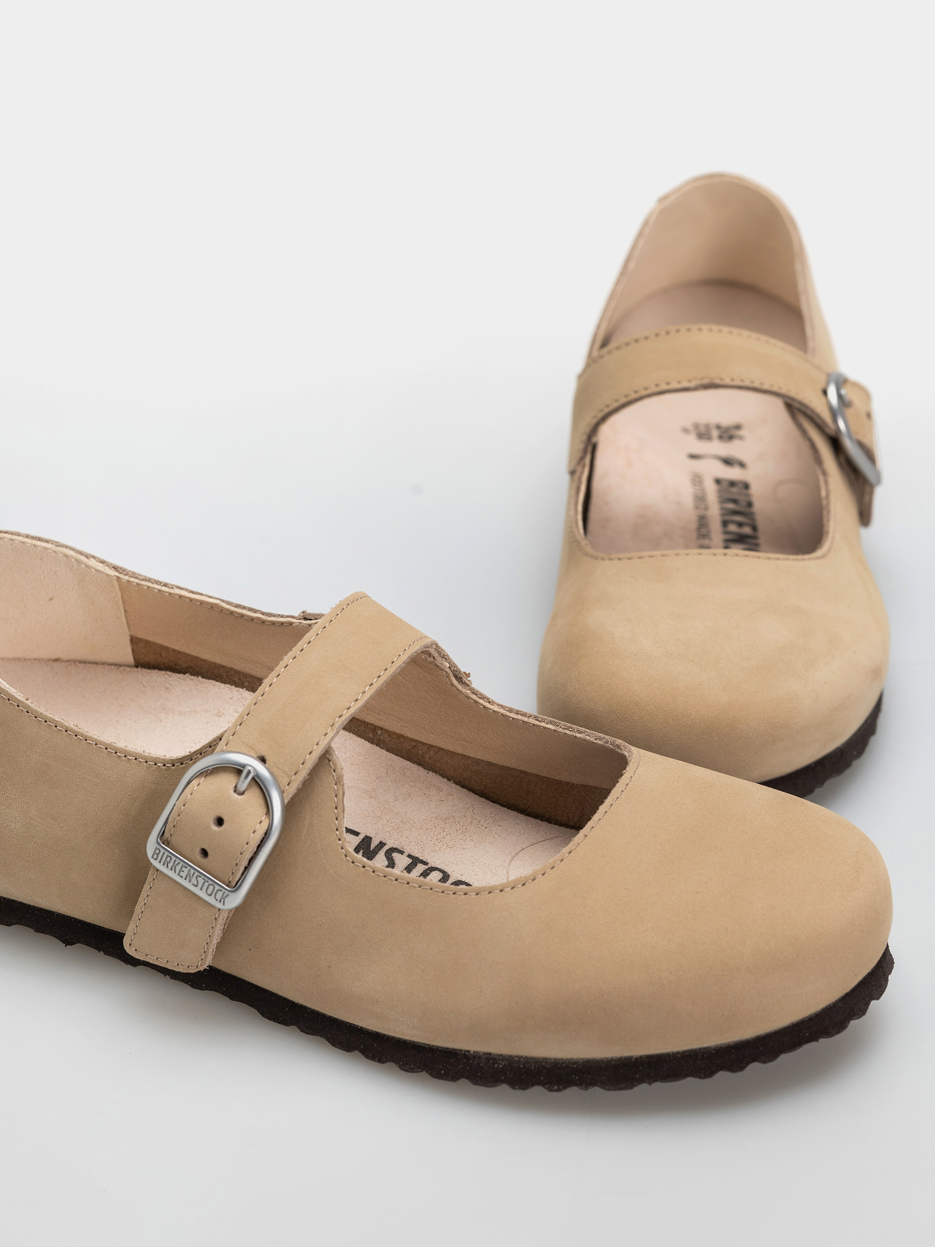 Plážovky Birkenstock Santa Clarita Nubuck Leather Narrow Wmn (sandcastle)