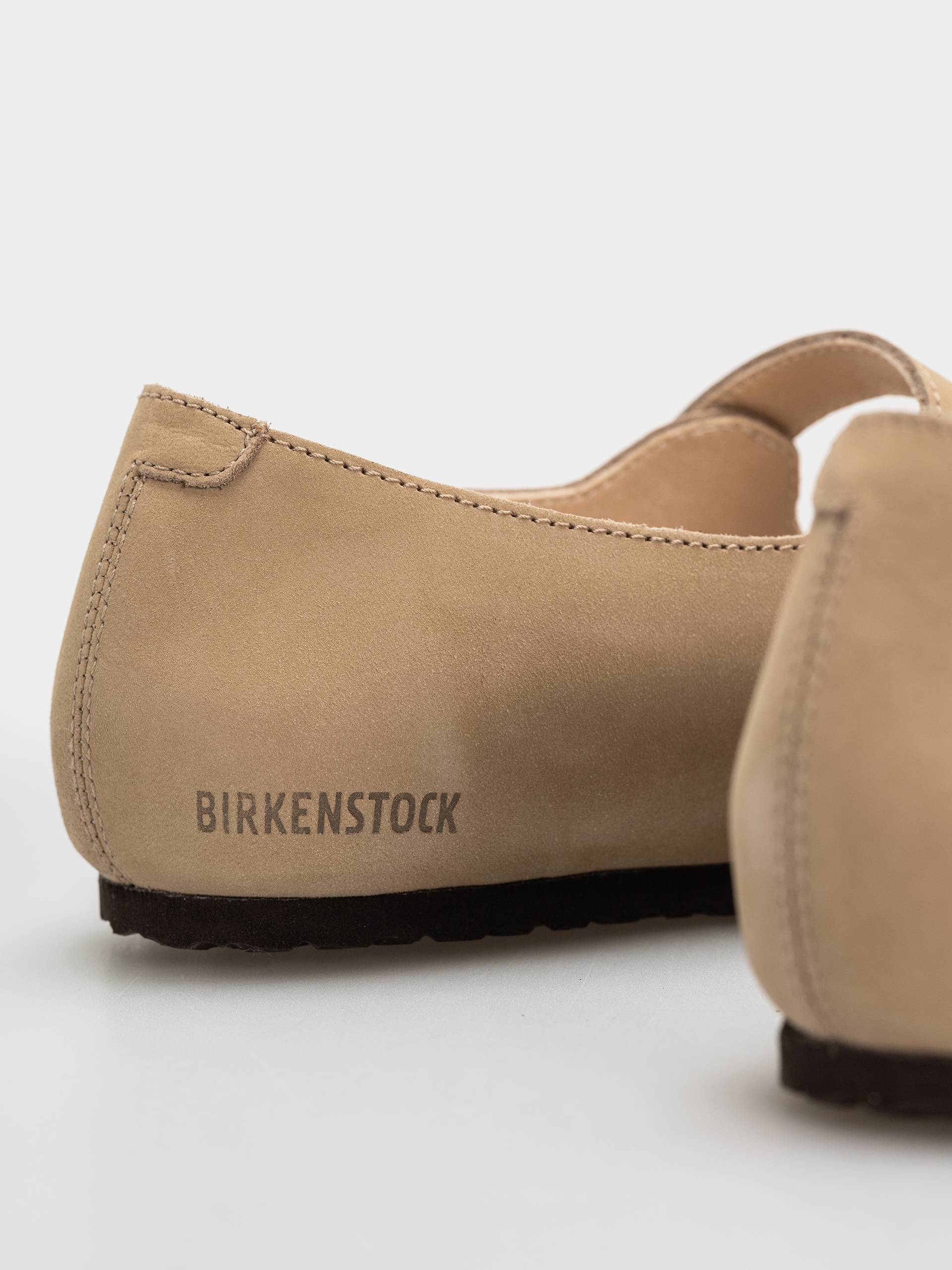 Plážovky Birkenstock Santa Clarita Nubuck Leather Narrow Wmn (sandcastle)
