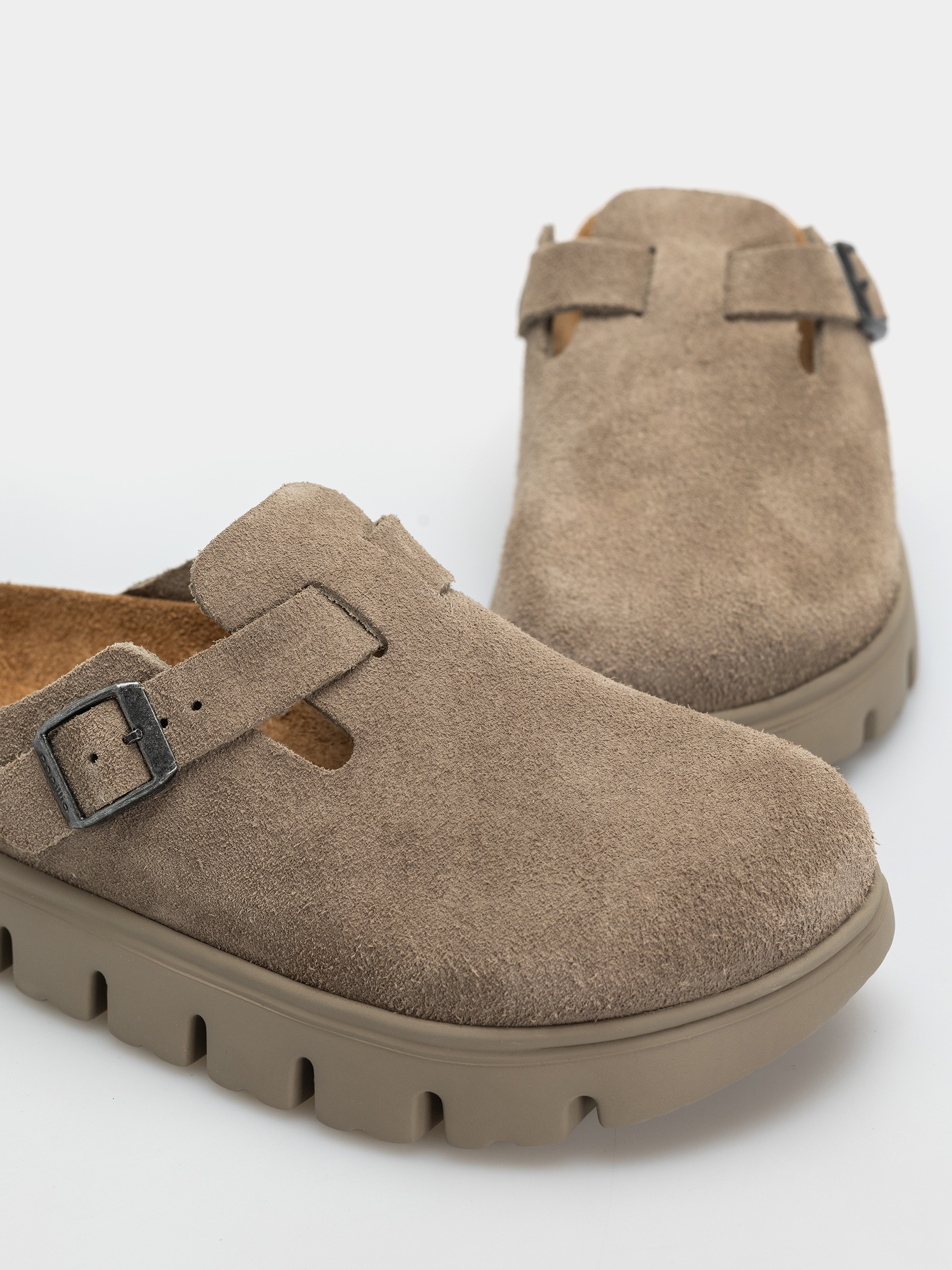 Plážovky Birkenstock Boston Chunky Suede Leather Narrow Wmn (taupe)