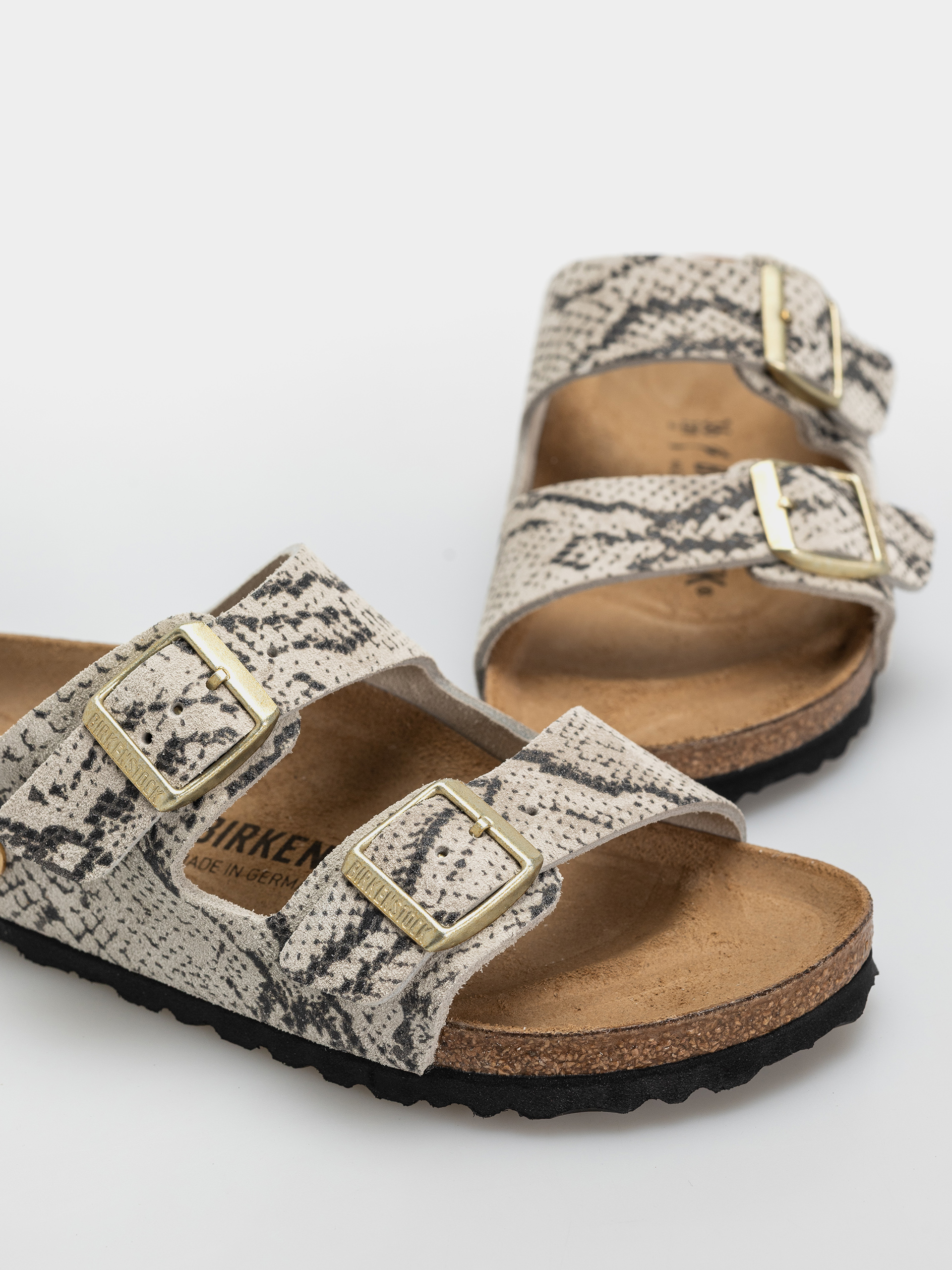 Plážovky Birkenstock Arizona Suede Leather Narrow Wmn (snake oyster)
