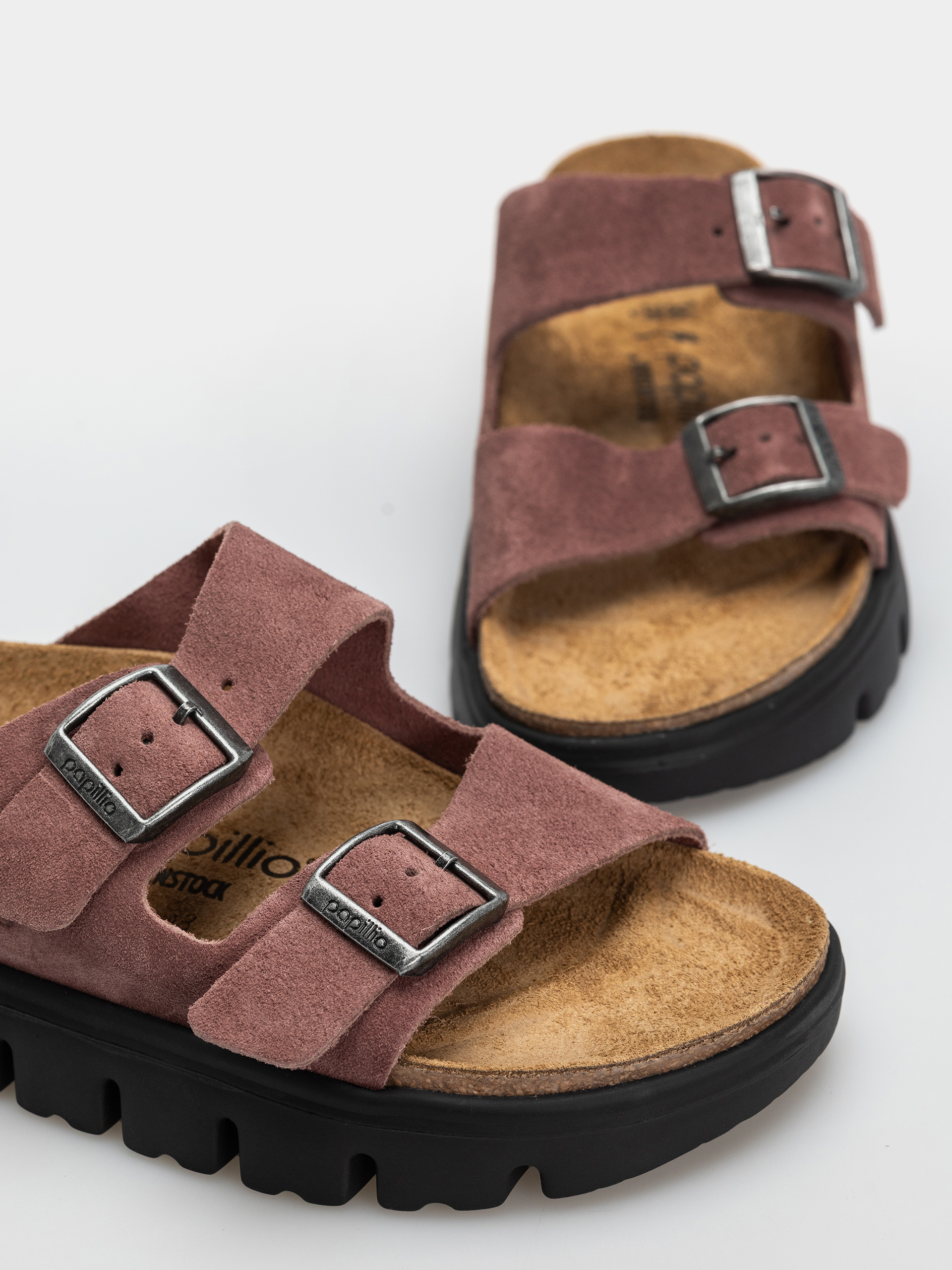 Plážovky Birkenstock Arizona Chunky Suede Leather Narrow Wmn (pepper)