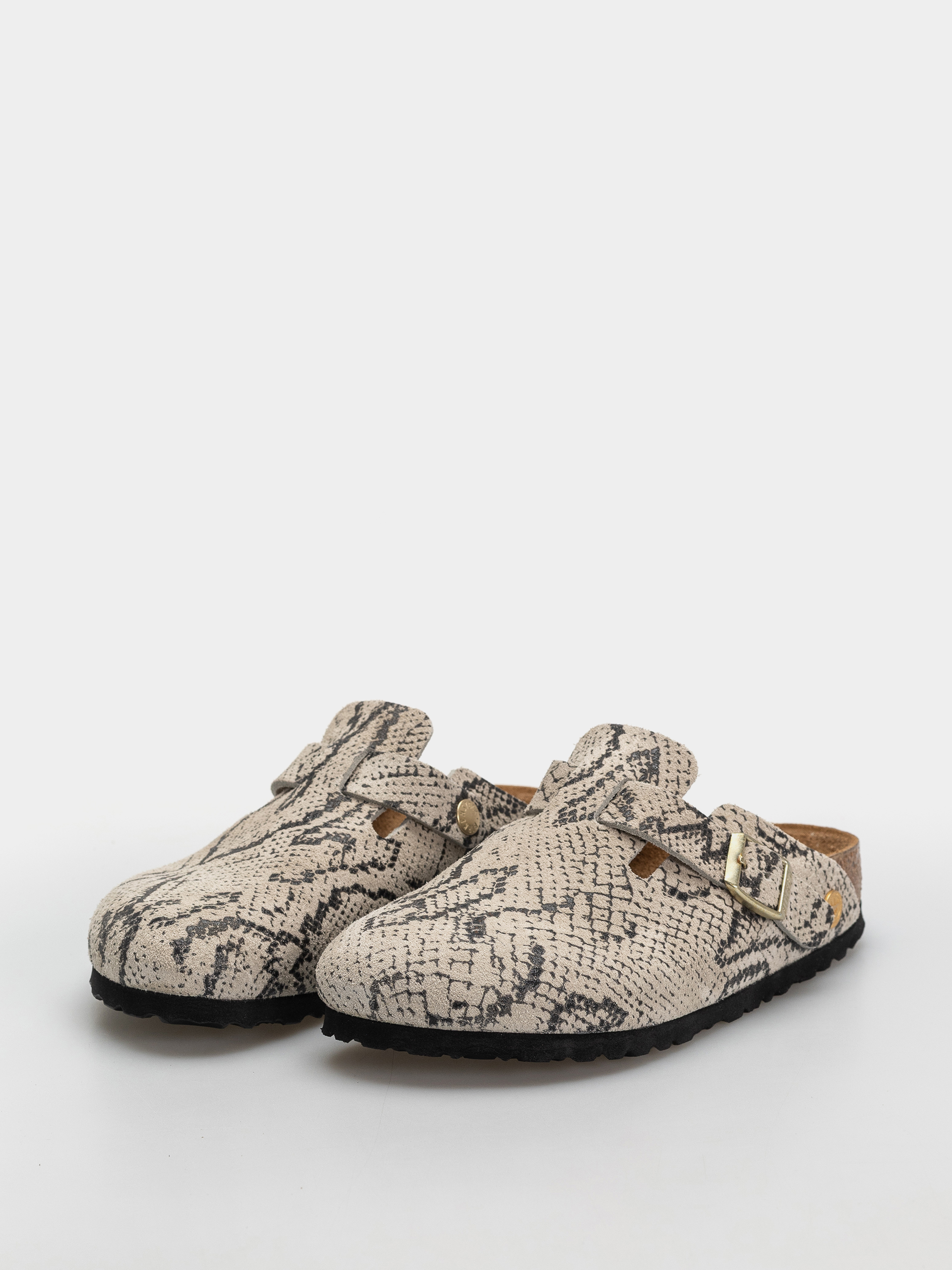 Plážovky Birkenstock Boston Rivet Logo Suede Leather Narrow Wmn (snake oyster)