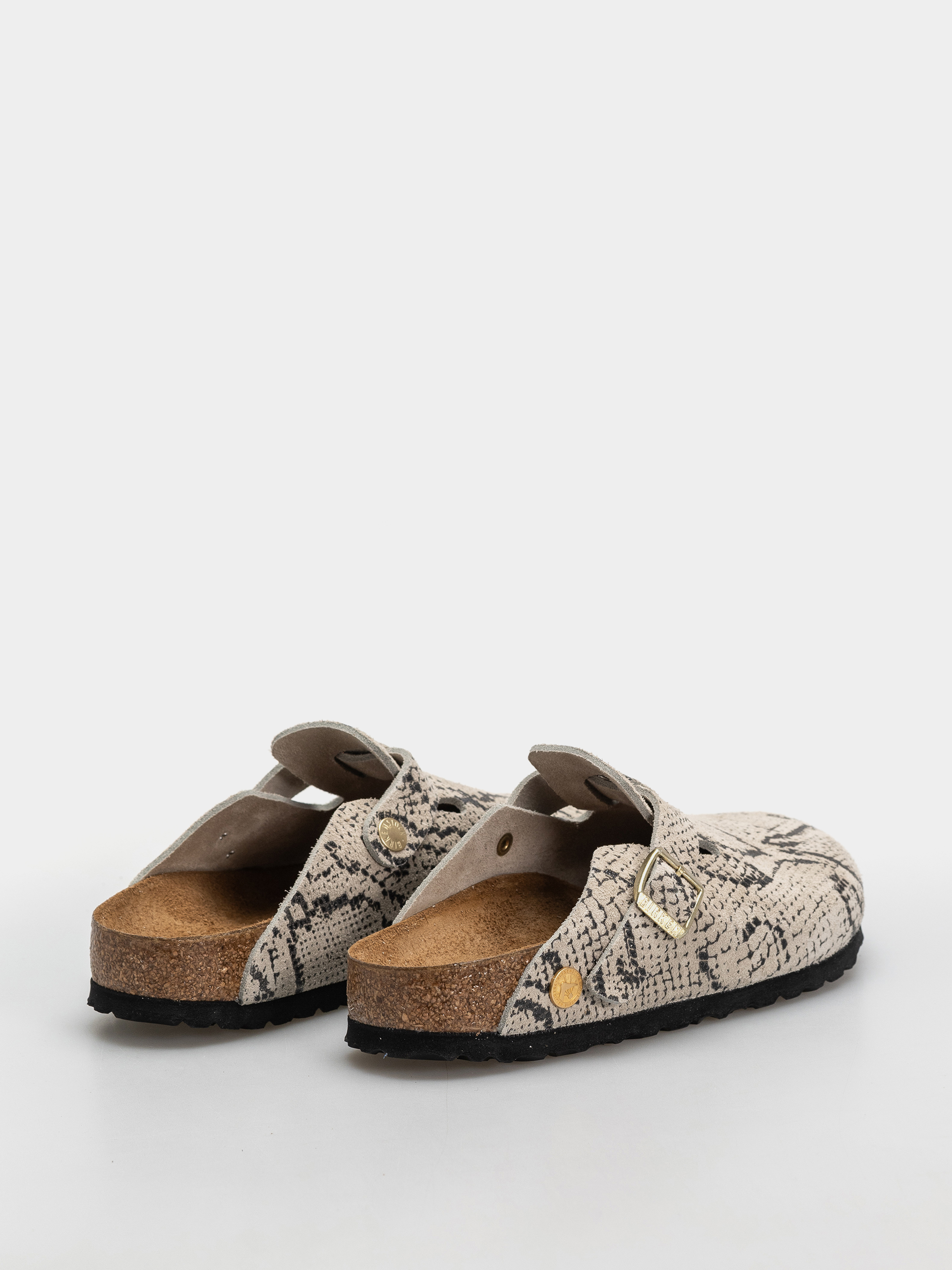 Plážovky Birkenstock Boston Rivet Logo Suede Leather Narrow Wmn (snake oyster)