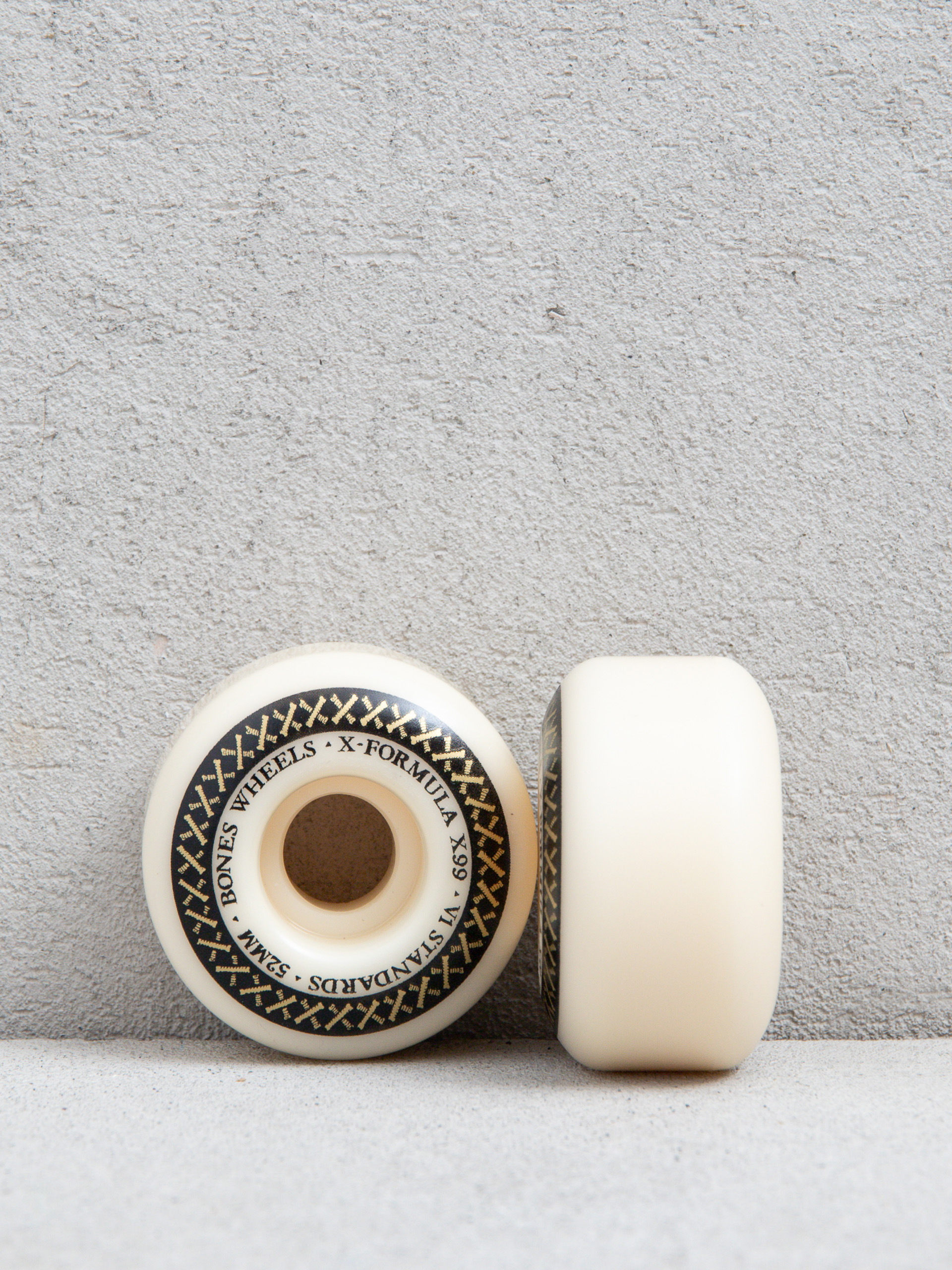 Kolečka Bones X Formula V1 Standard 99A
