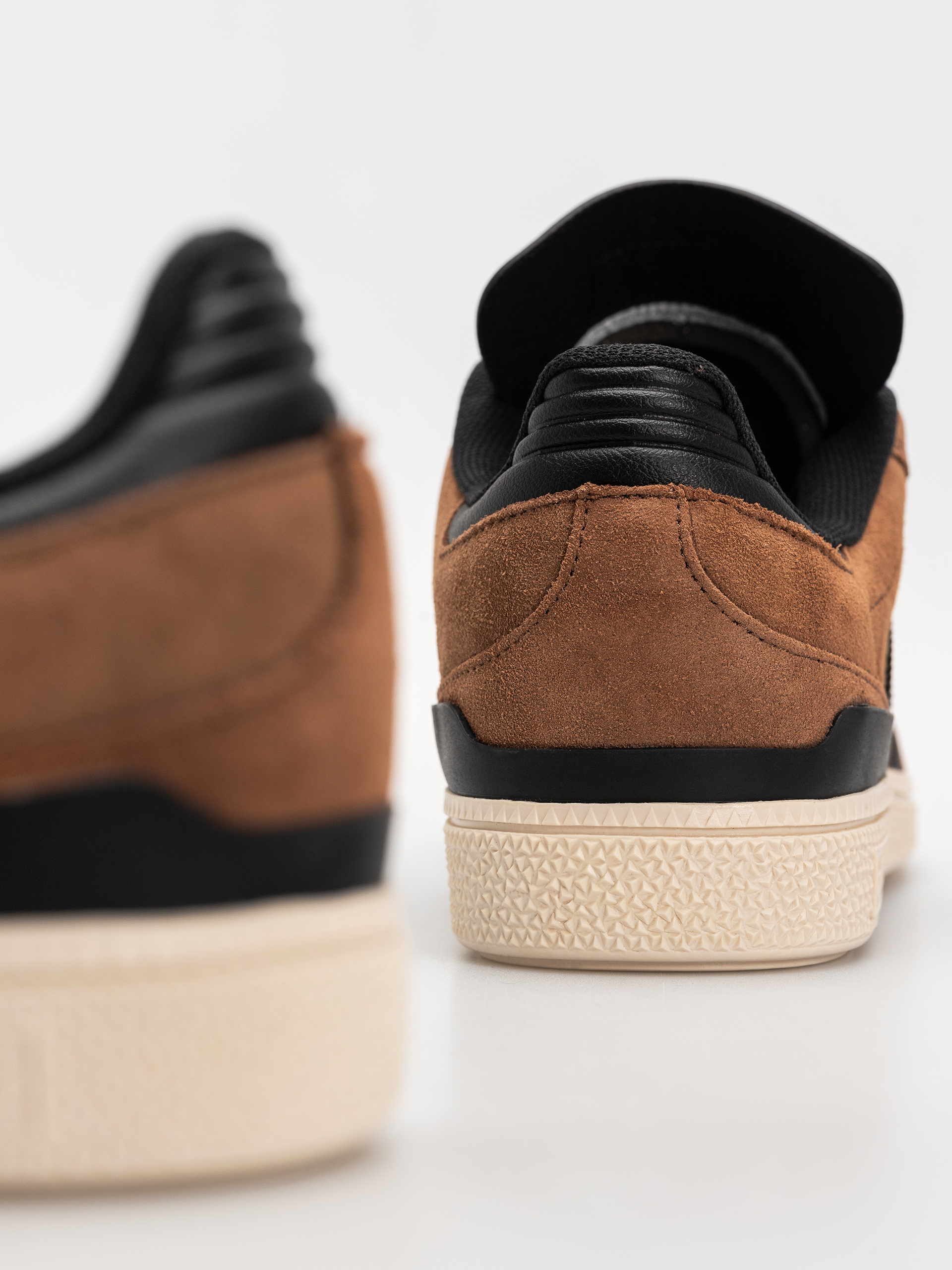 Boty adidas Busenitz (prebrn/cblack/cwhite)