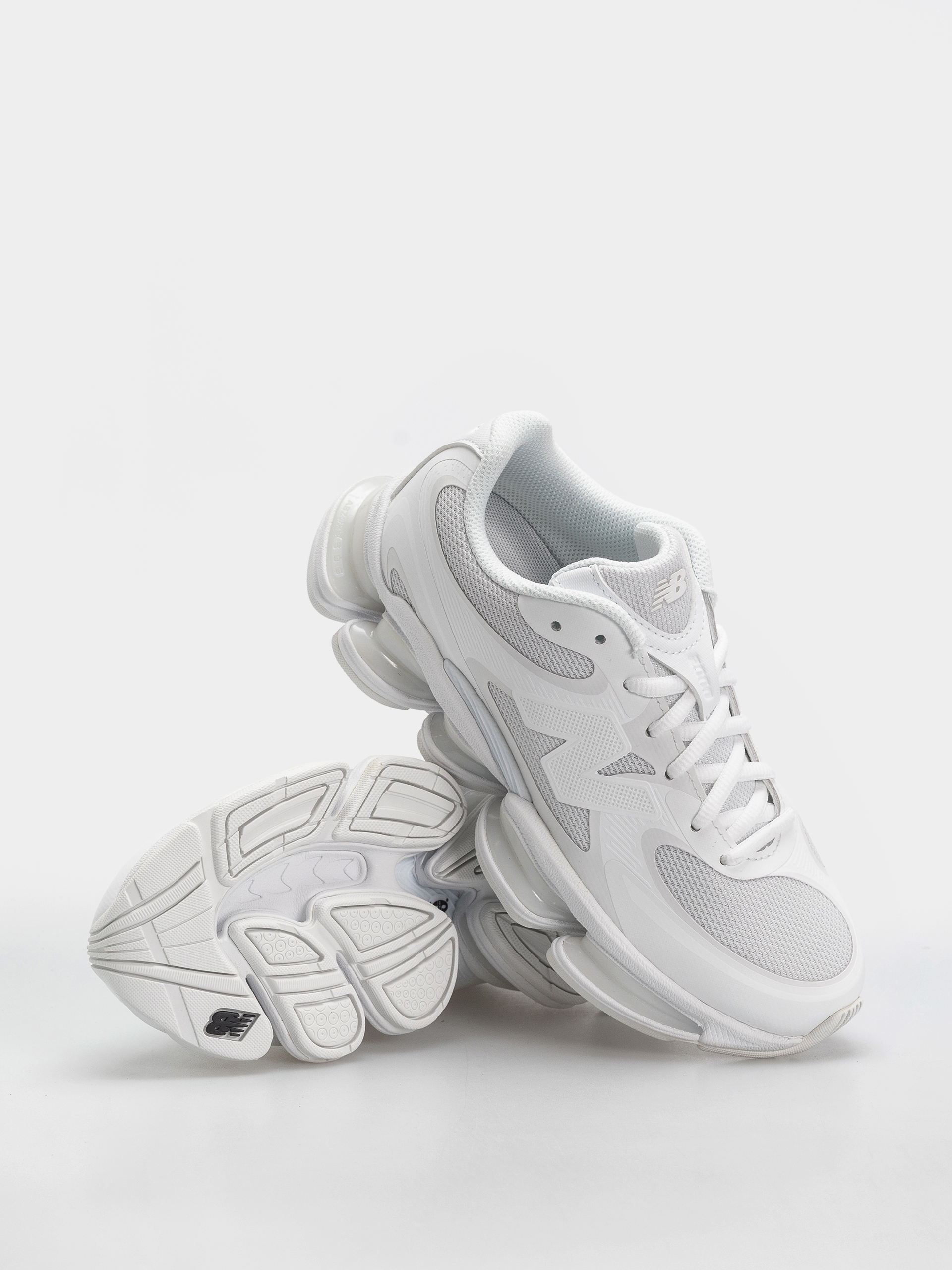 Boty New Balance 2000 (white/white/black)