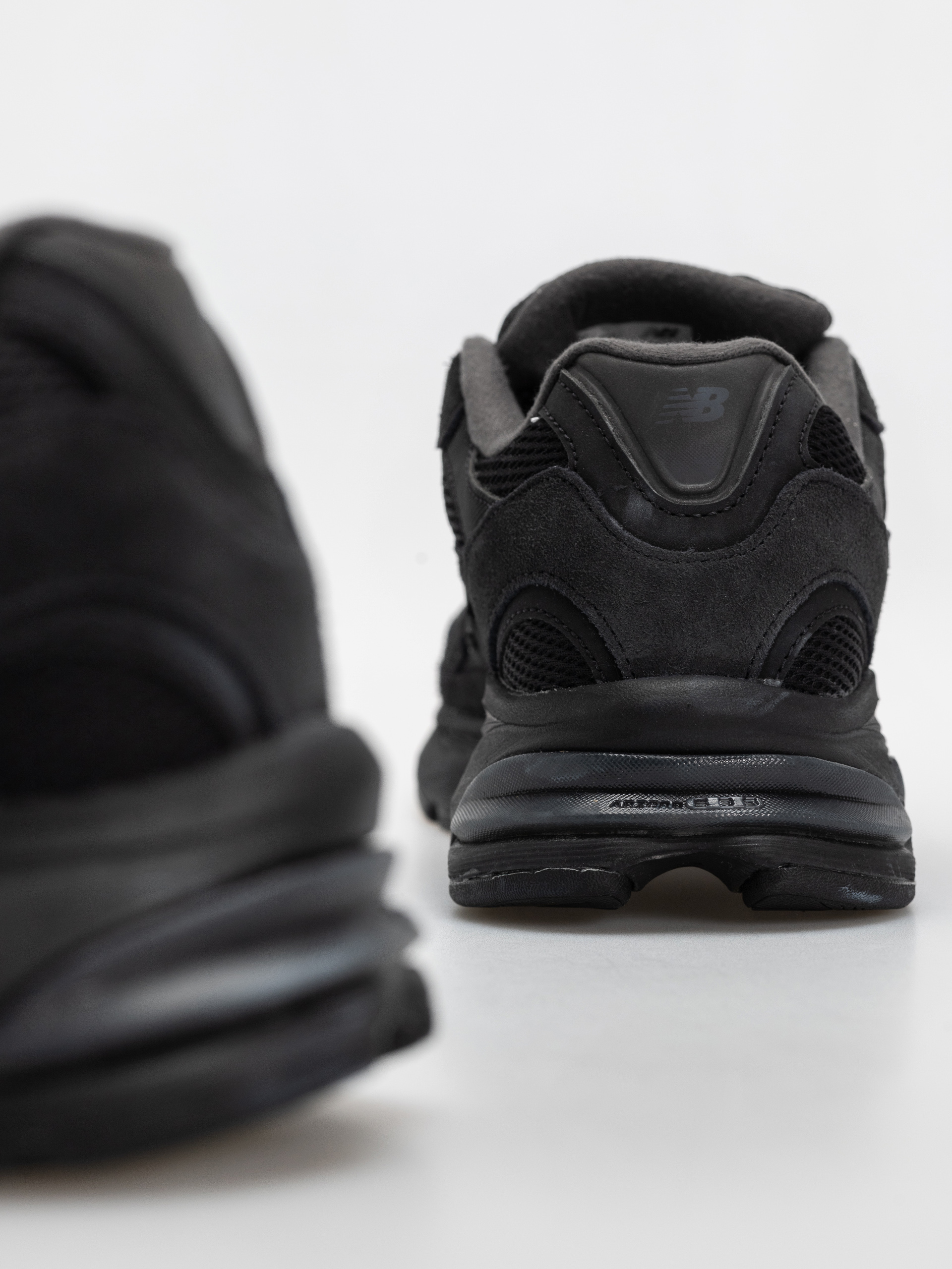 Boty New Balance 2010 (black/black)