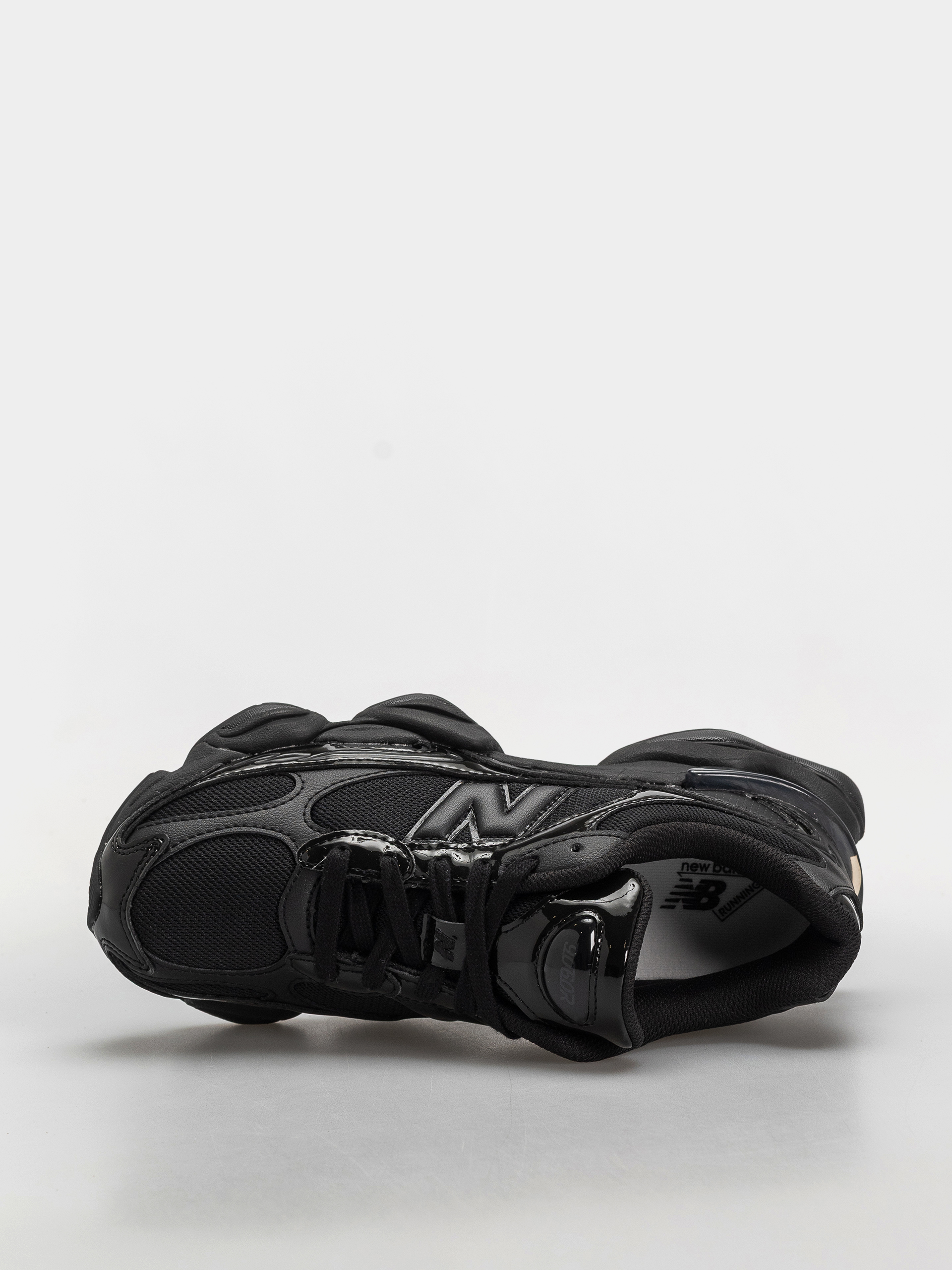 Boty New Balance 9060 (black/black)