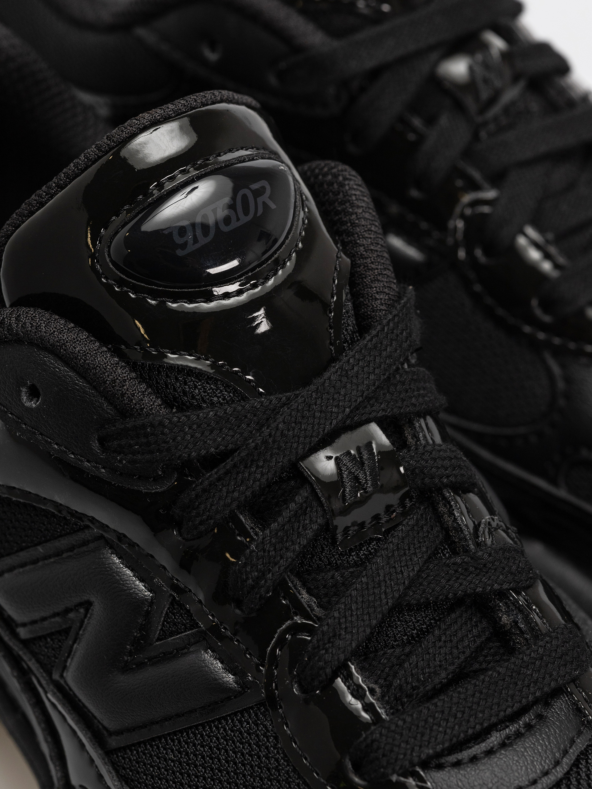 Boty New Balance 9060 (black/black)