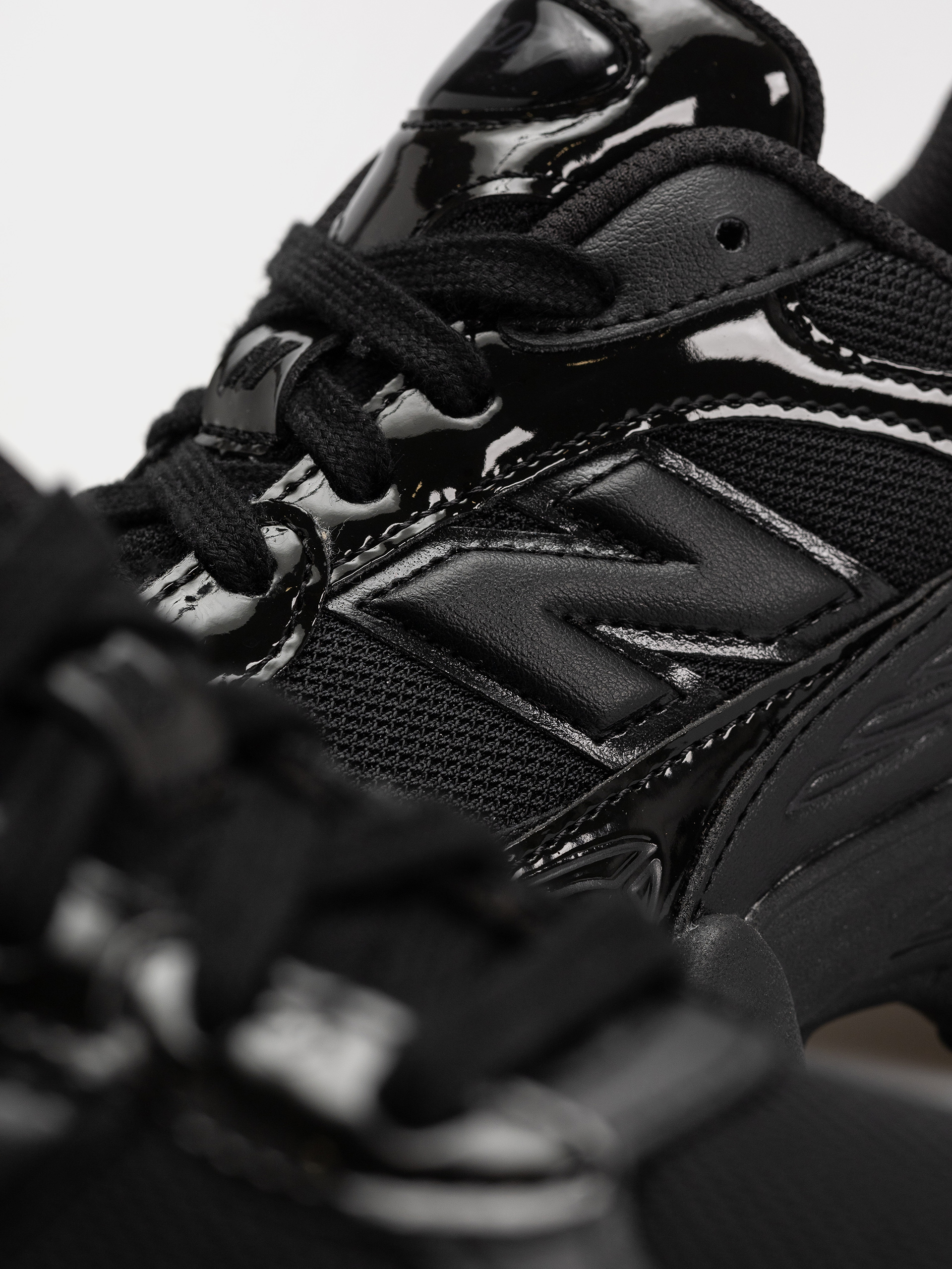Boty New Balance 9060 (black/black)