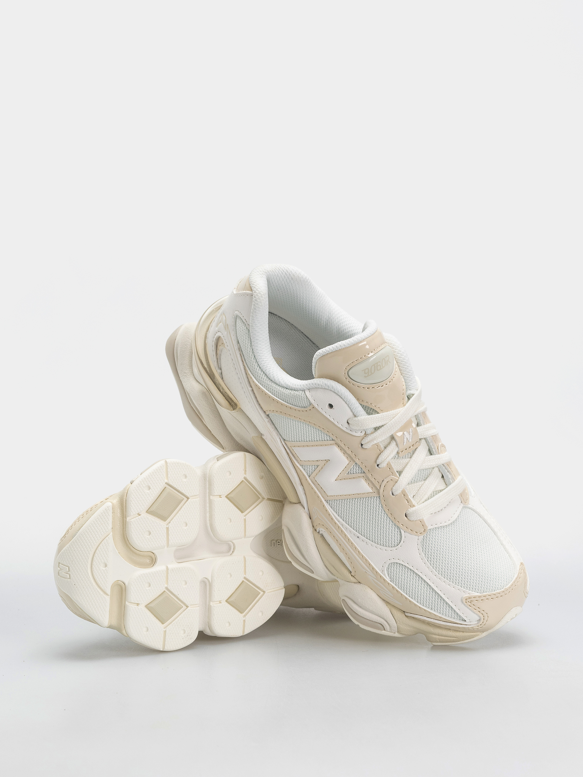 Boty New Balance 9060 (bone/sea salt)