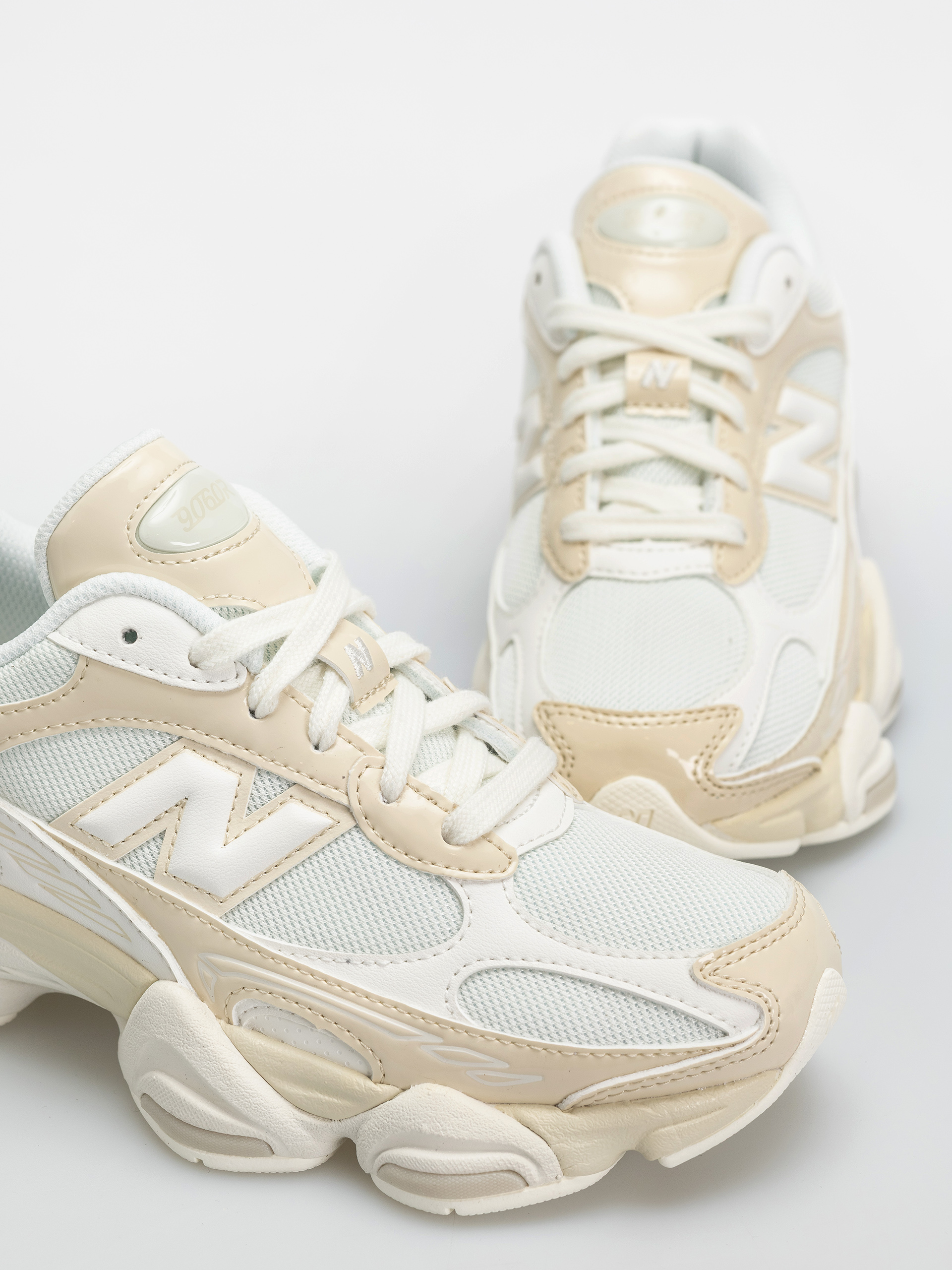Boty New Balance 9060 (bone/sea salt)