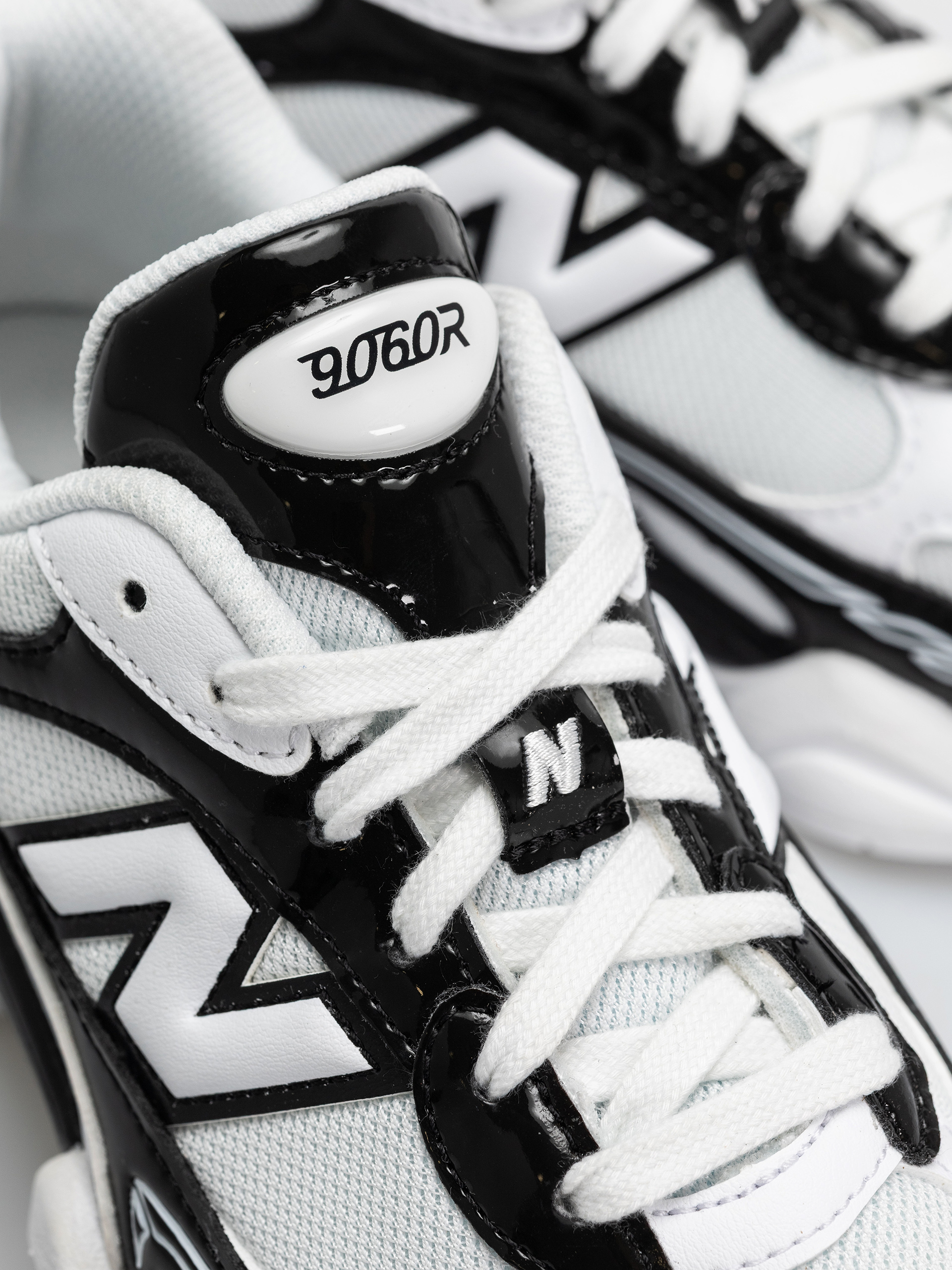 Boty New Balance 9060 (black/white)
