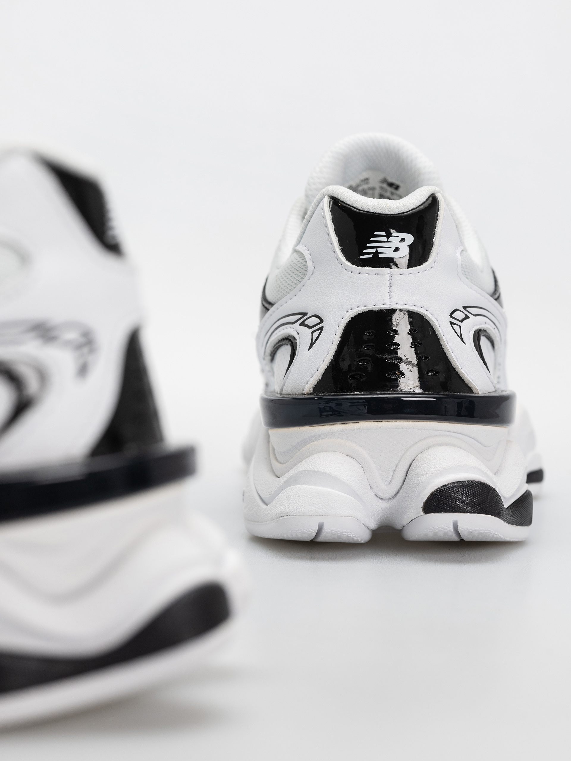 Boty New Balance 9060 (black/white)