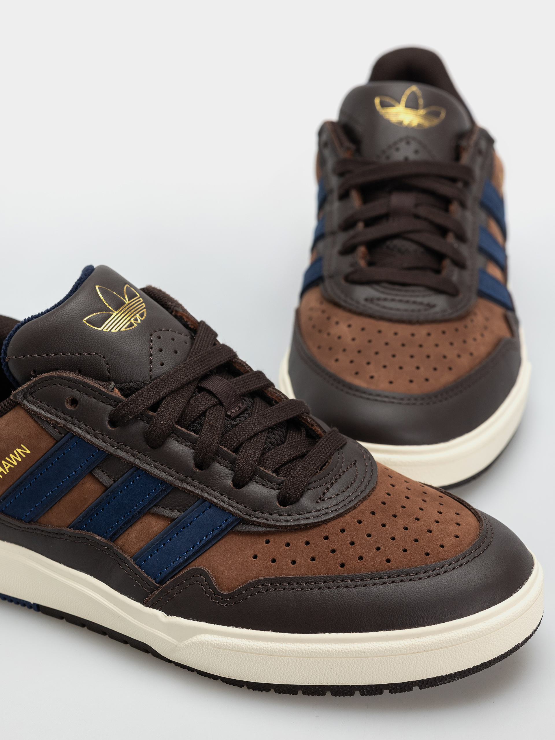 Boty adidas Tyshawn II (auco/dkblue/prebrn)