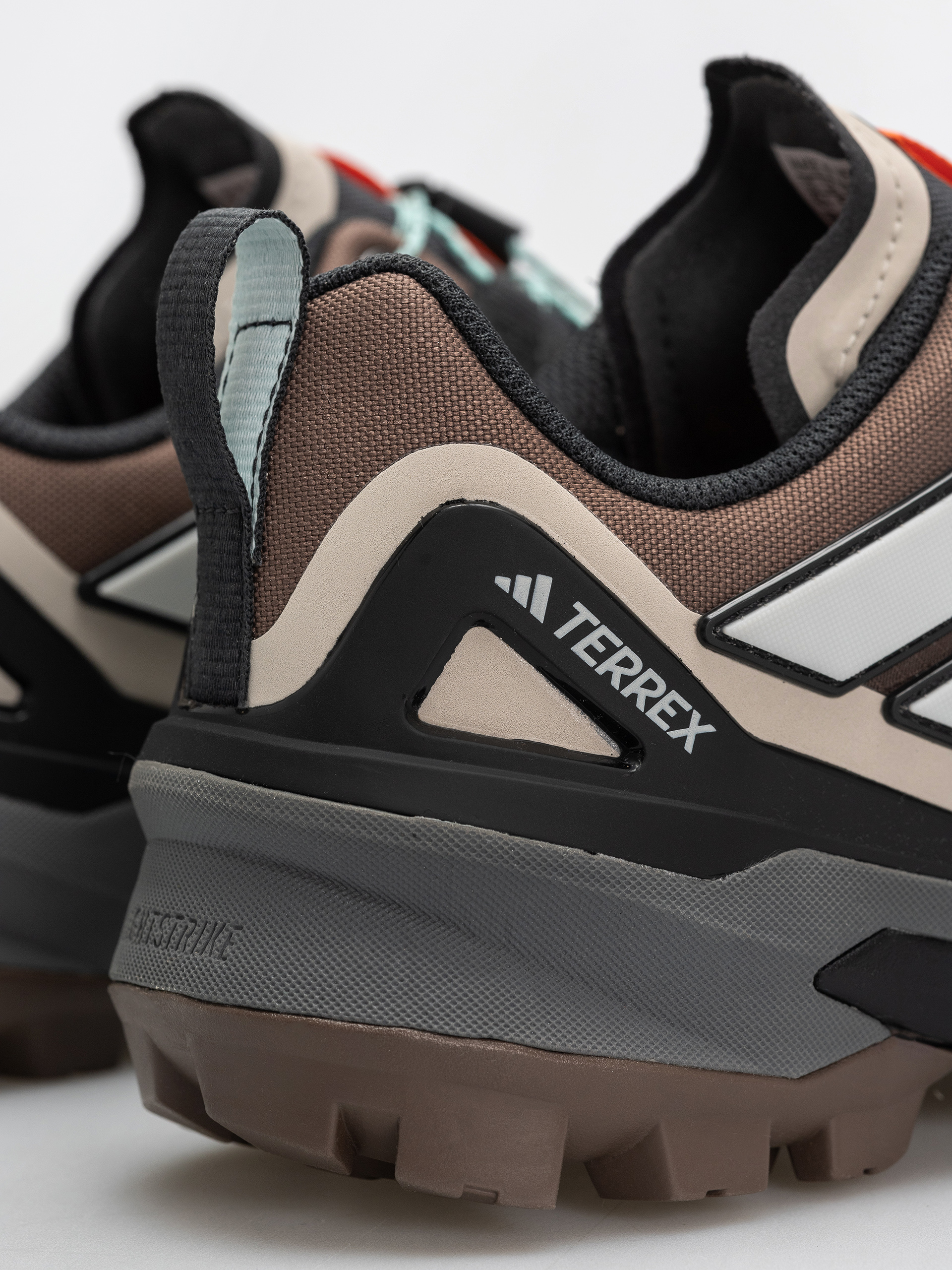 Boty adidas Terrex Skychaser Gt Wmn (earstr/greone/seflaq)