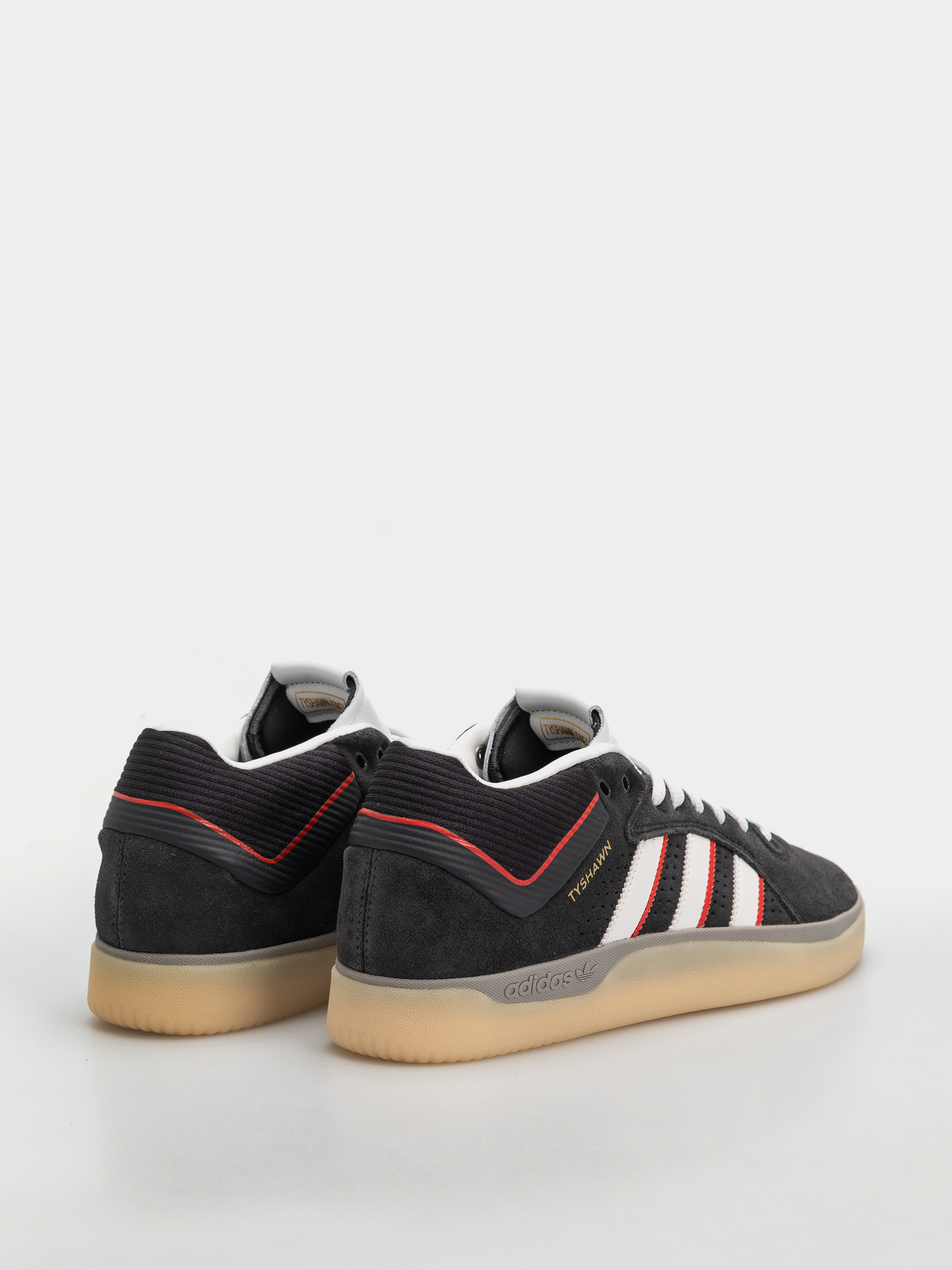 Boty adidas Tyshawn (carbon/crywht/betsca)