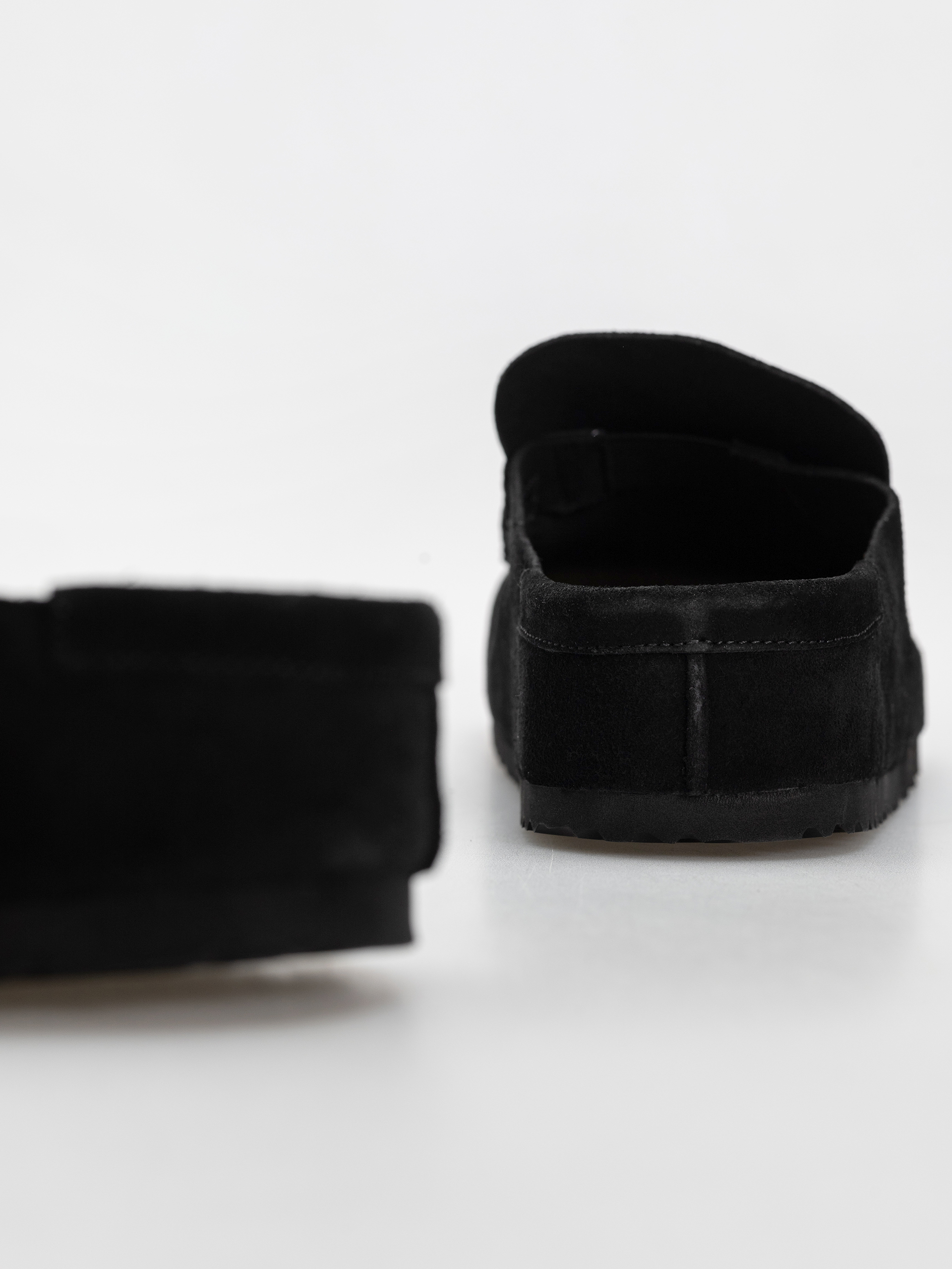 Plážovky Birkenstock Naples Wrapped Suede Leather Regular (black)