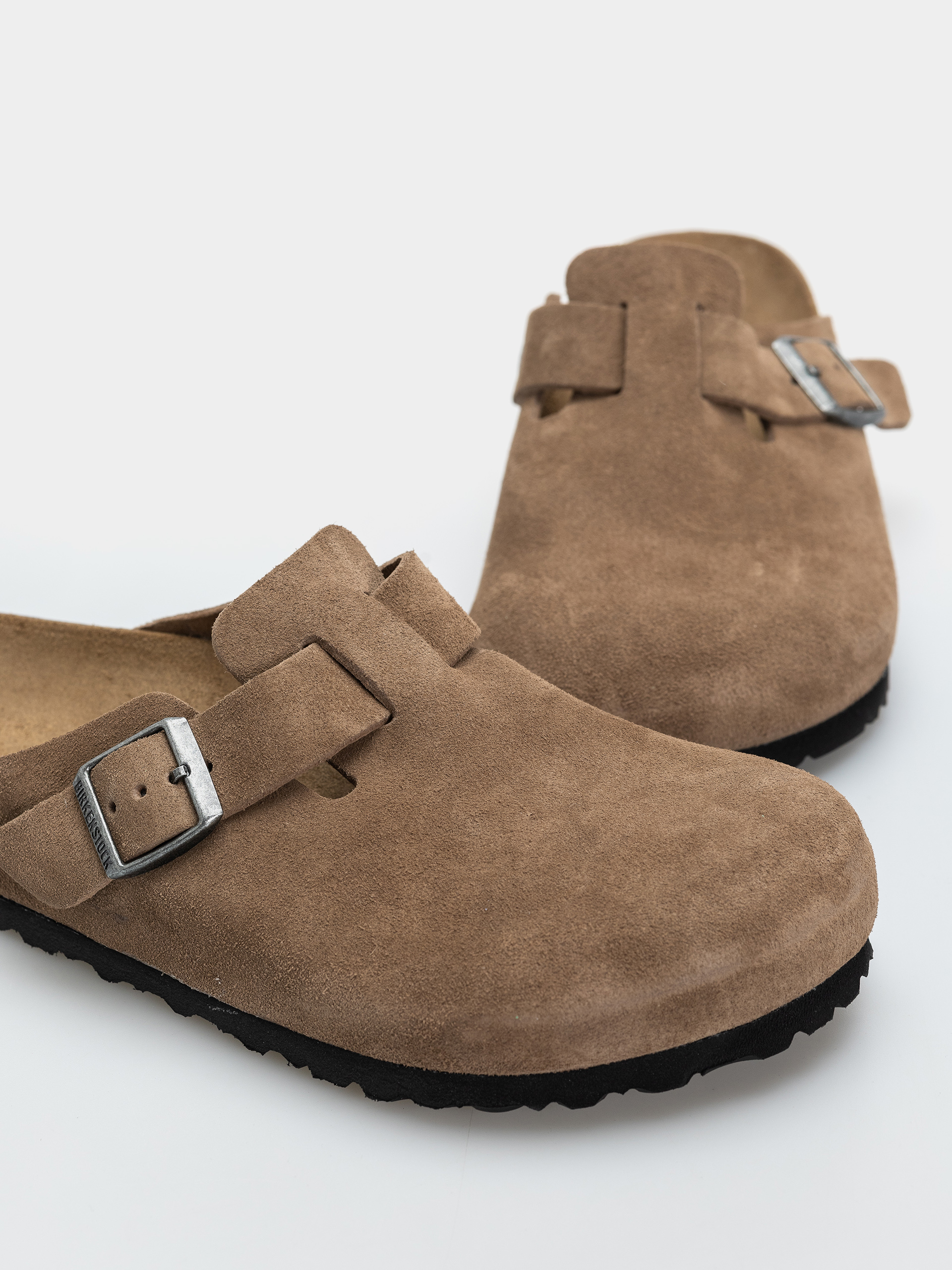 Plážovky Birkenstock Boston Suede Leather Regular (dark tea)