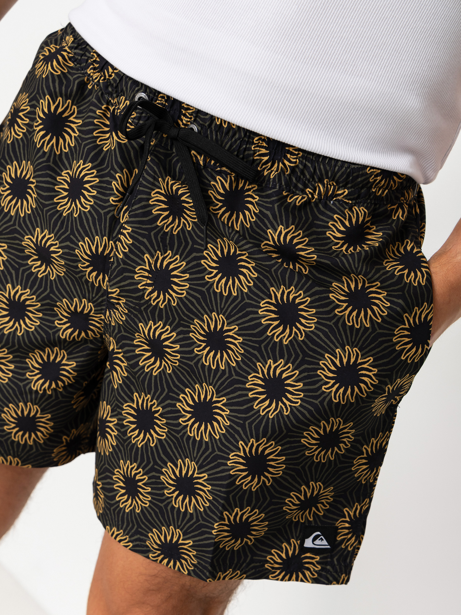 Plážové kraťasy Quiksilver Everyday Printed Volley 15 (black ocean mayhem)