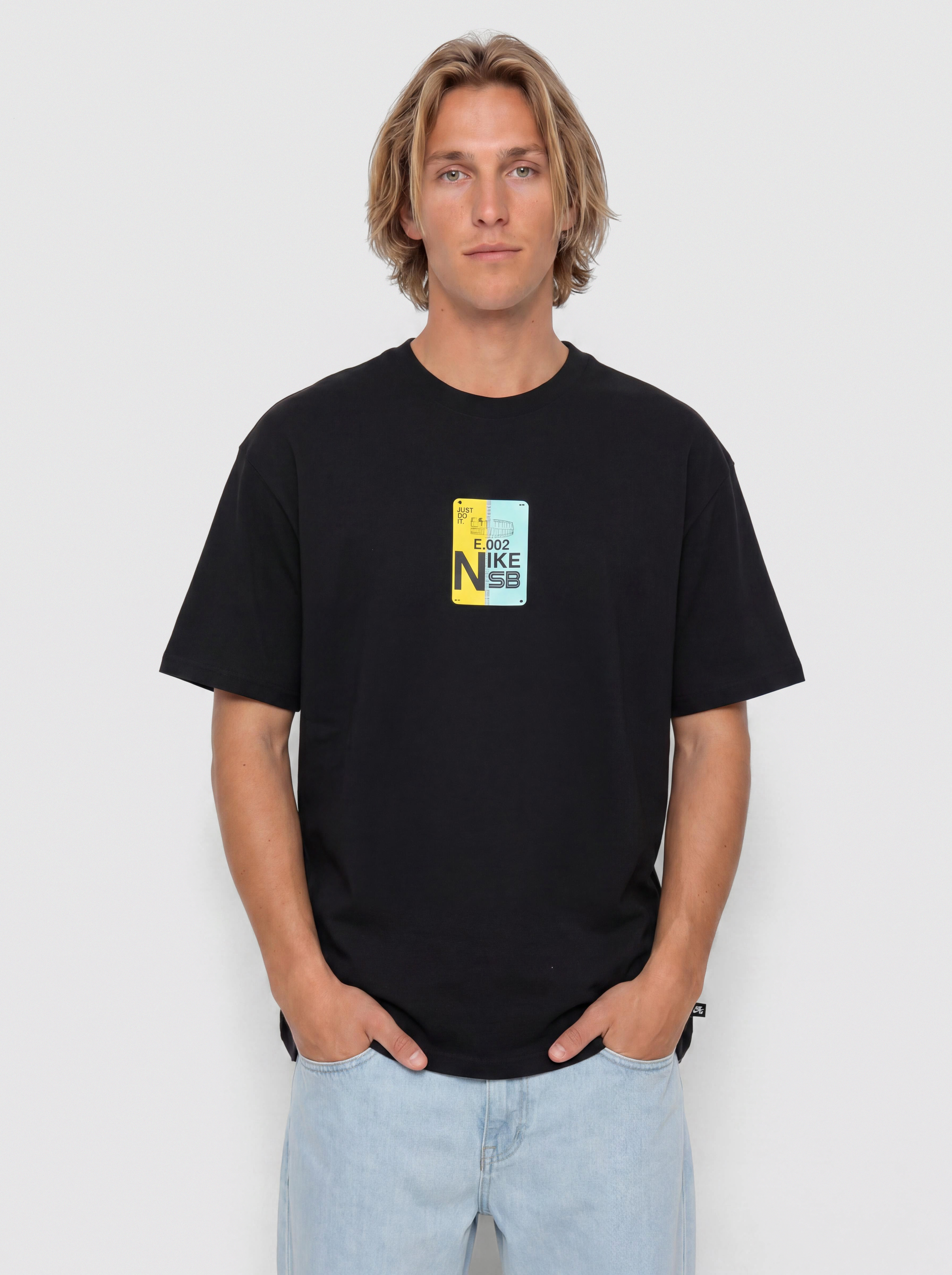 Tričko Nike SB Bus Pass (black)