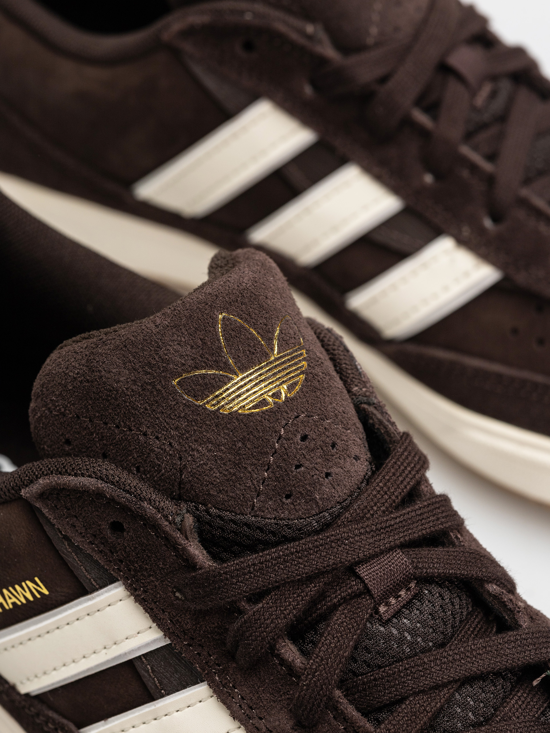 Boty adidas Tyshawn II (owhite/cwhite)
