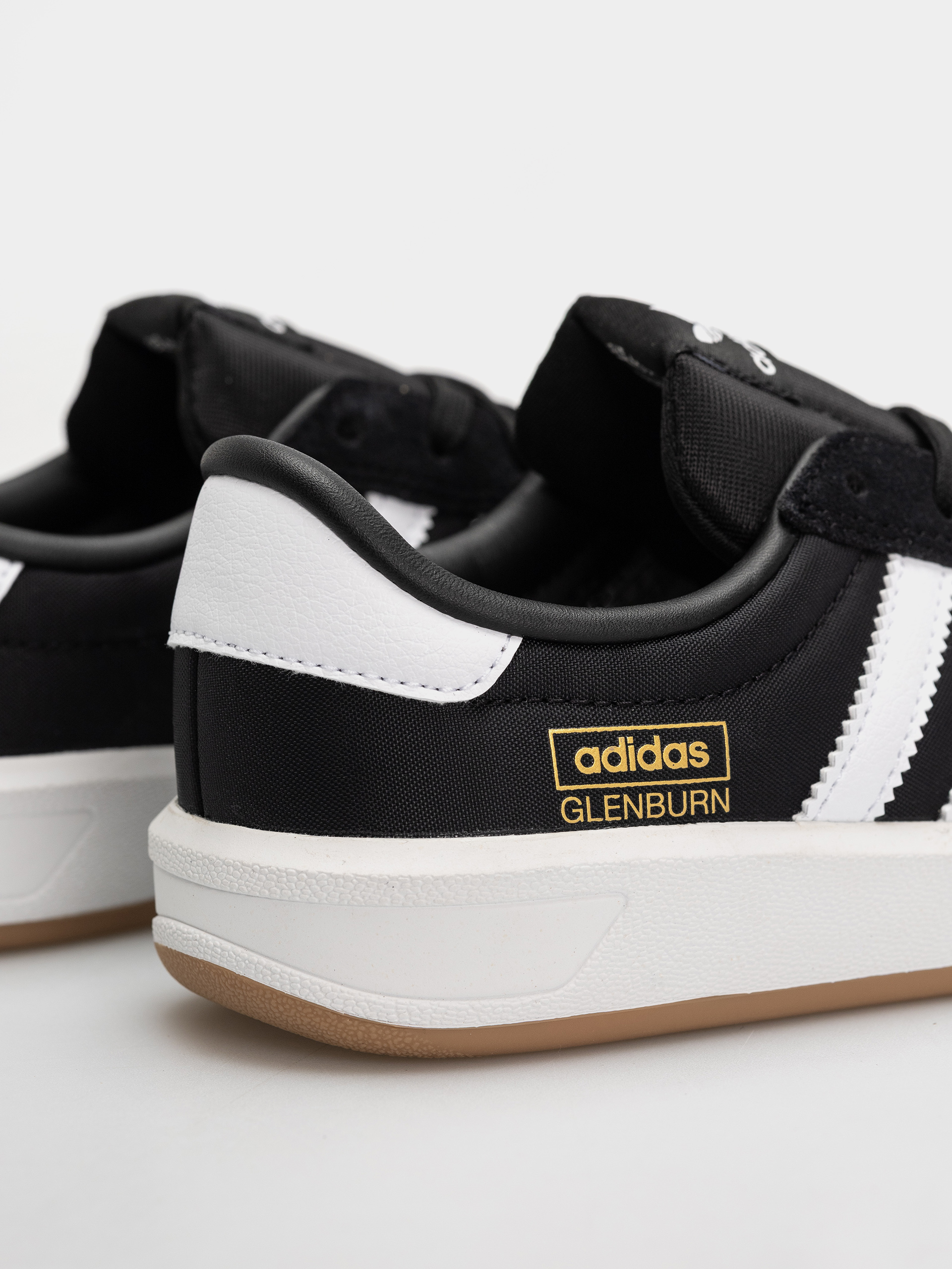 Boty adidas Glenburn (cblack/ftwwht/gum4)