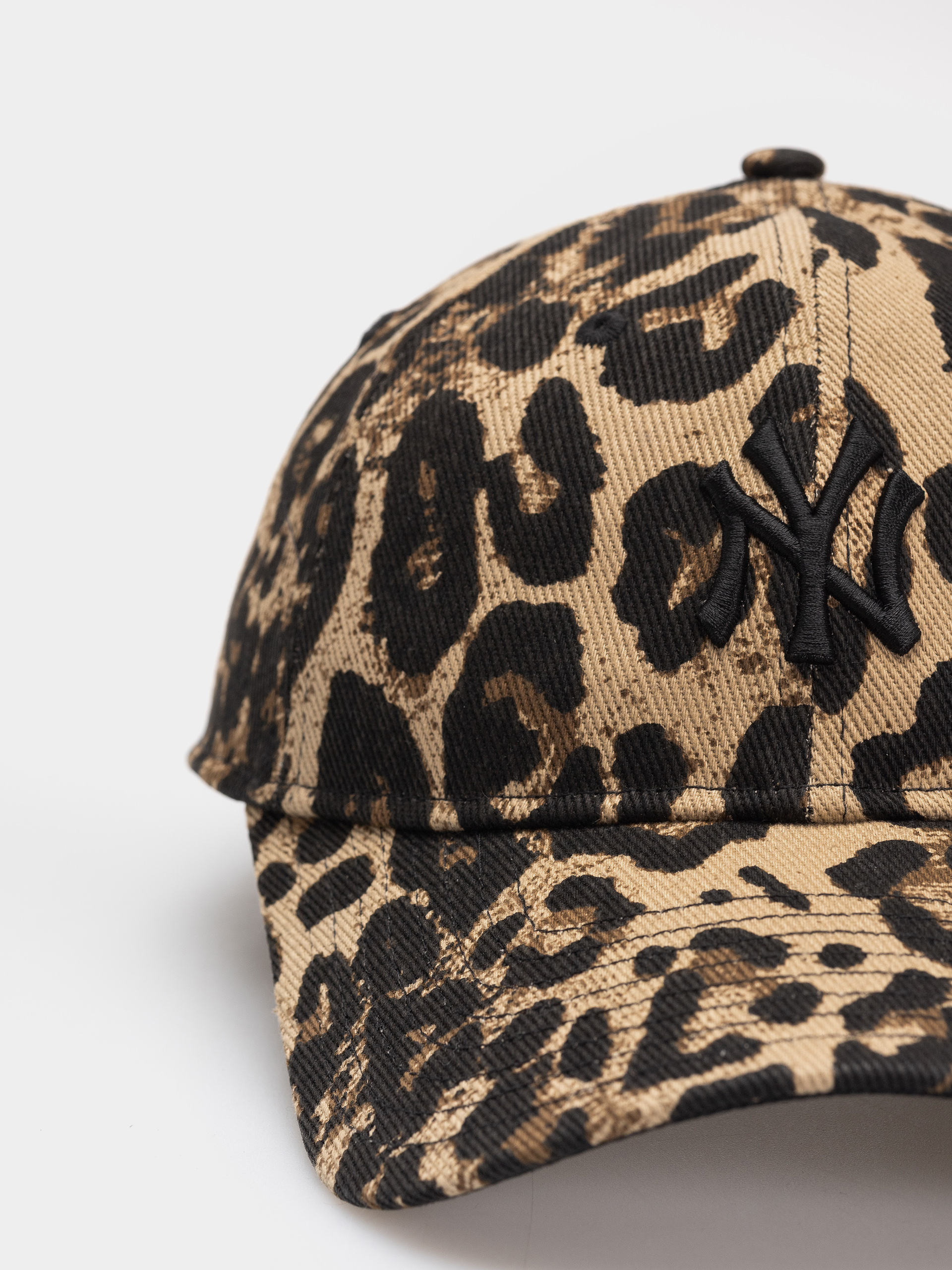 Kšiltovka  New Era Leopard 9Twenty New York Yankees Wmn (camo leo)