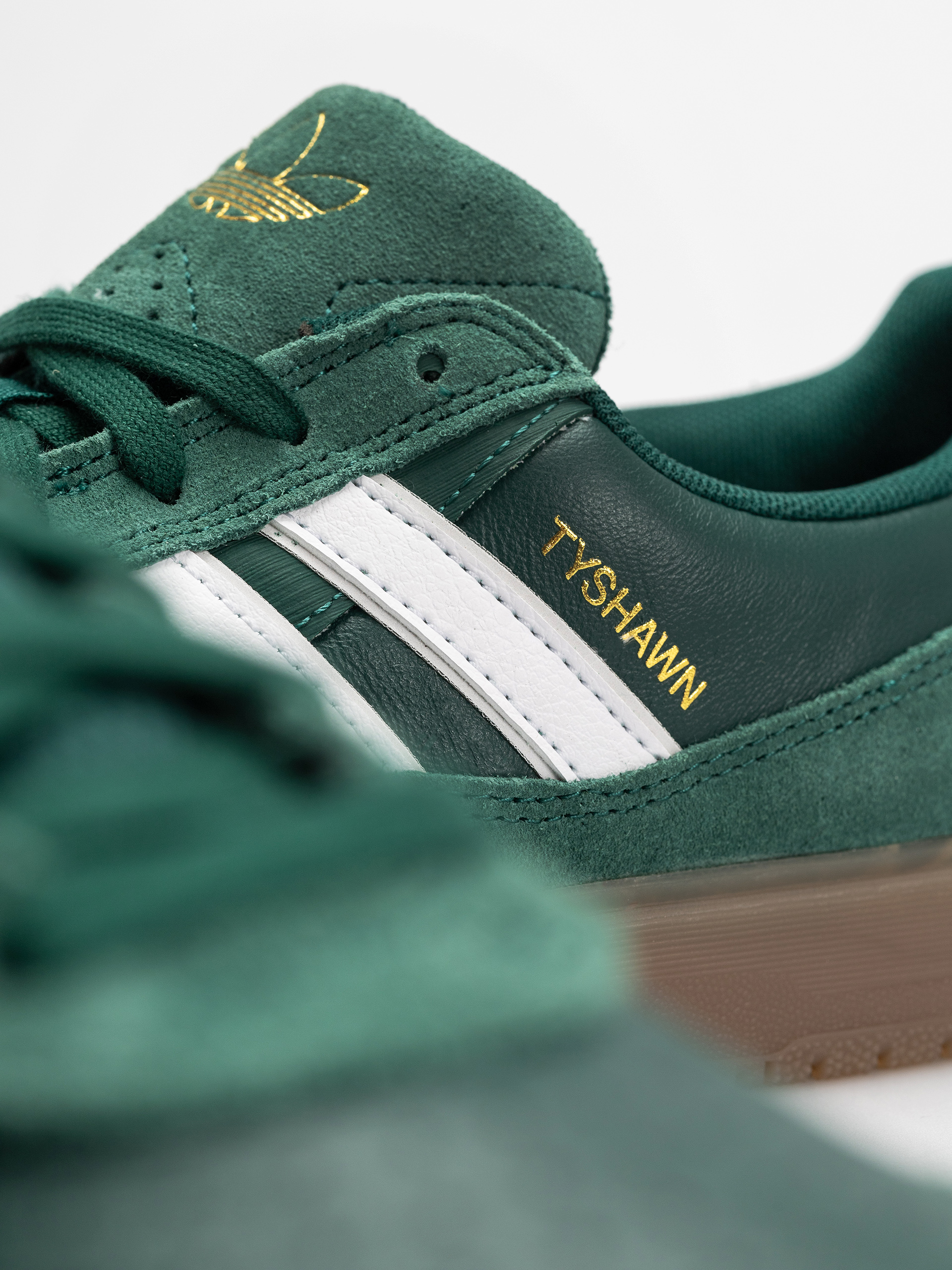 Boty adidas Tyshawn II (cgreen/ftwwht/gum5)