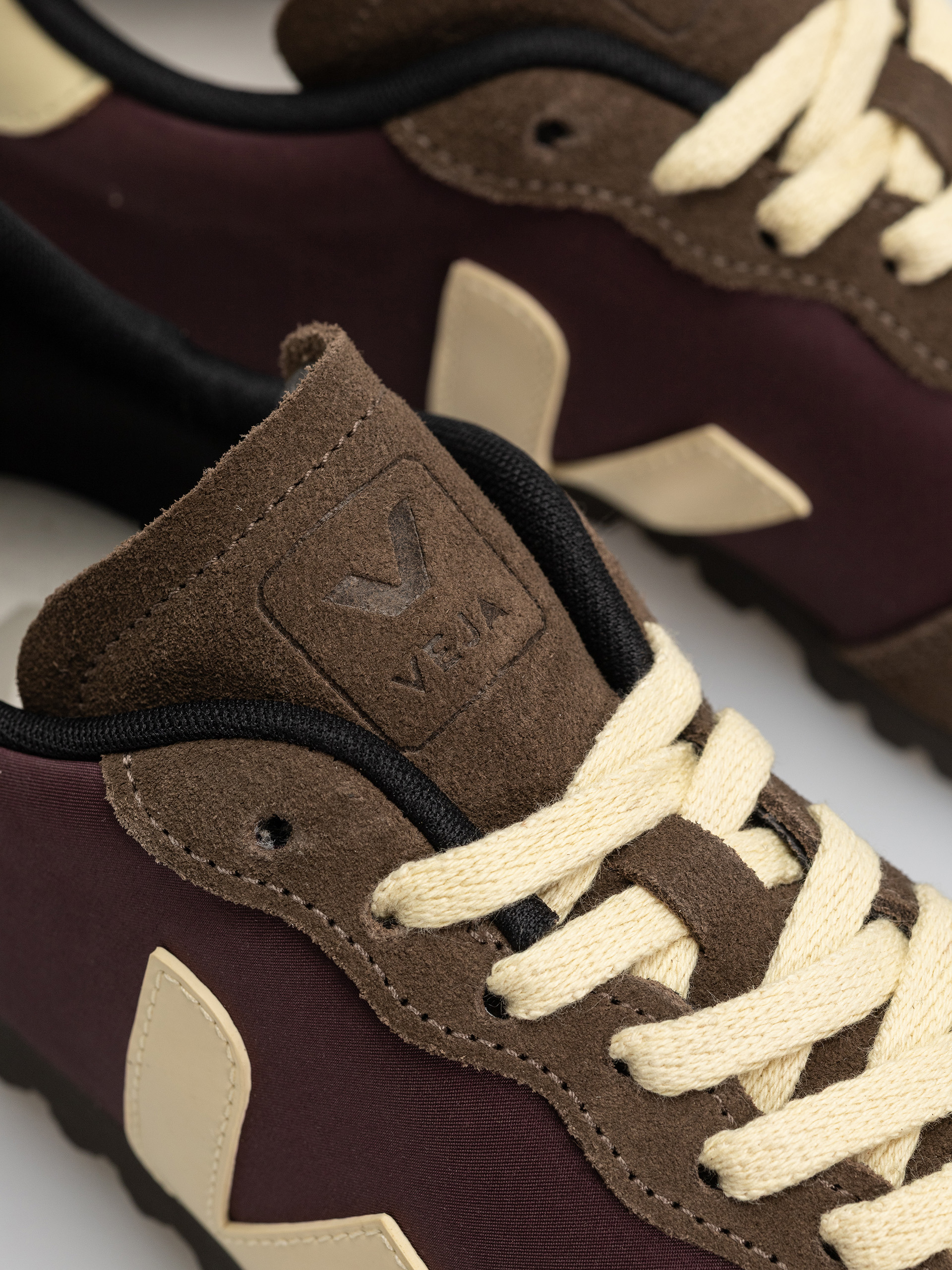 Boty Veja Gt Wmn (amarante butter)