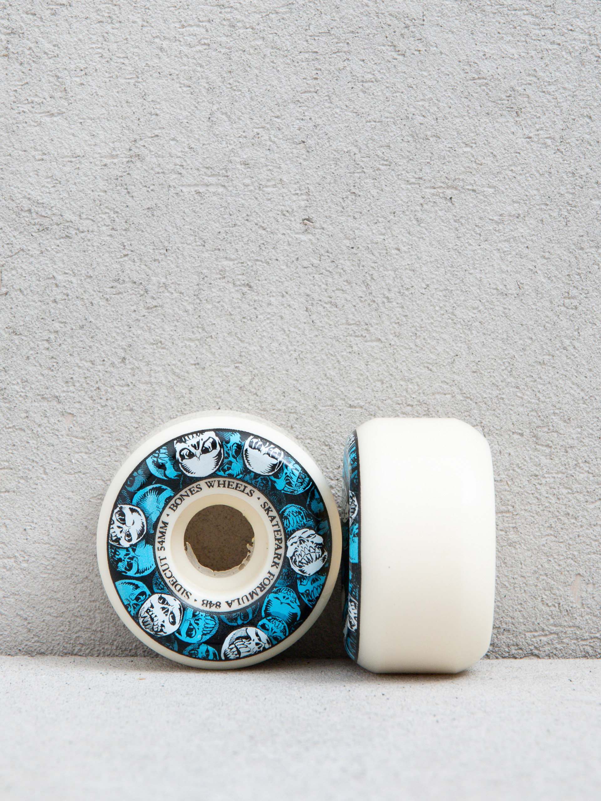Kolečka Bones Spf P5 Sidecuts 84B 