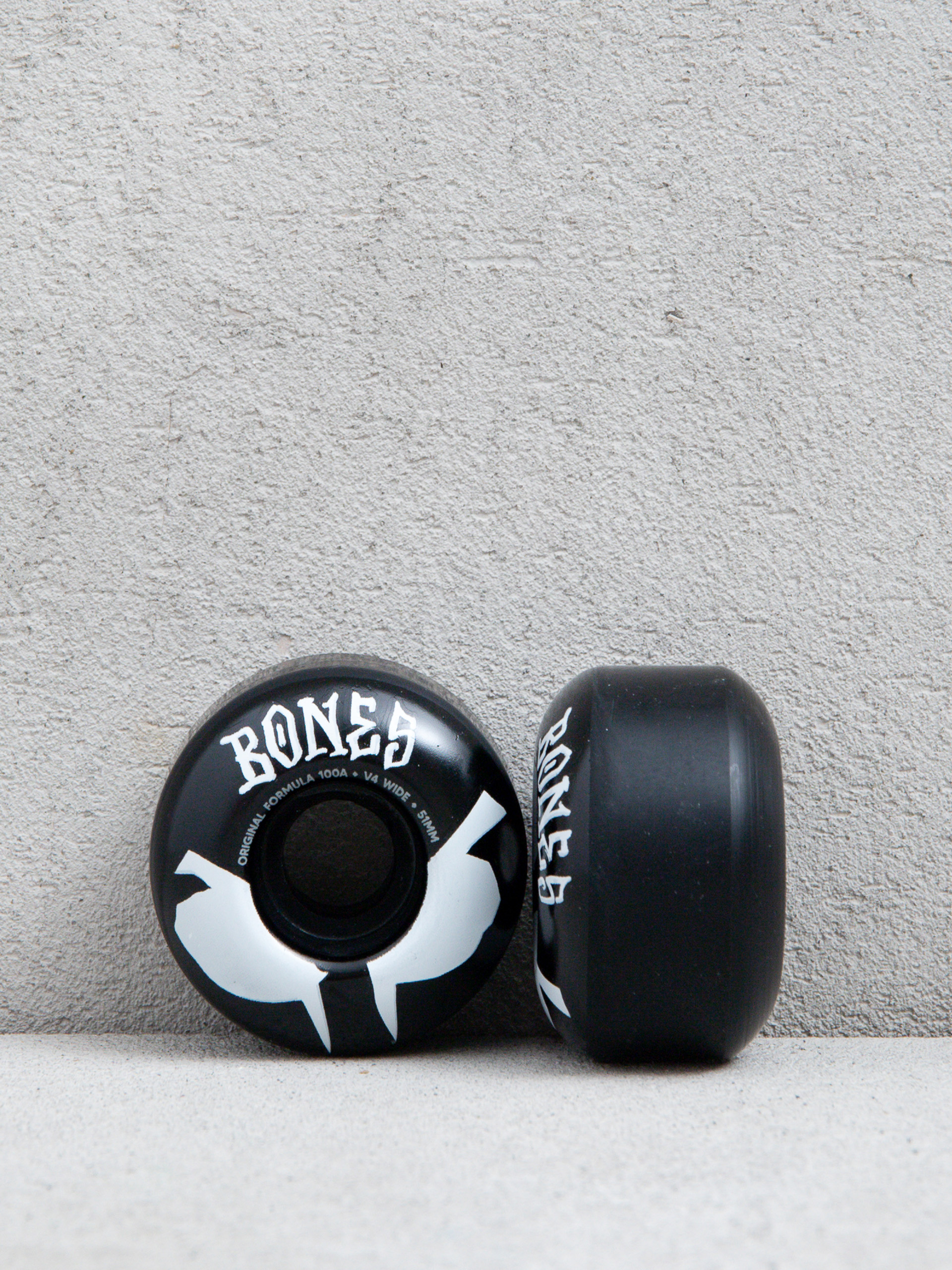Kolečka Bones Og Formula V4 Wides 100A