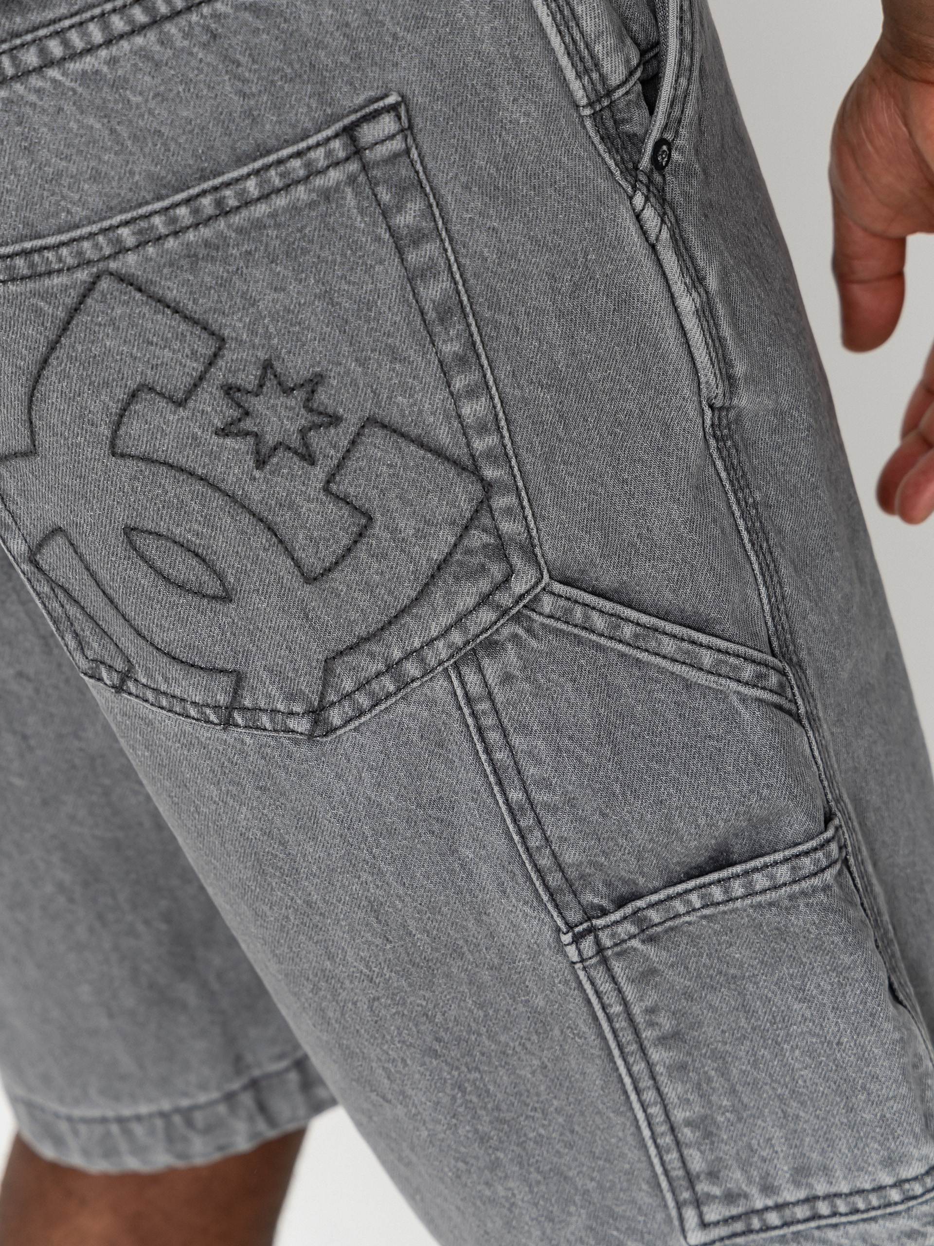 Kraťasy DC Baggy Denim Carpenter (medium grey)