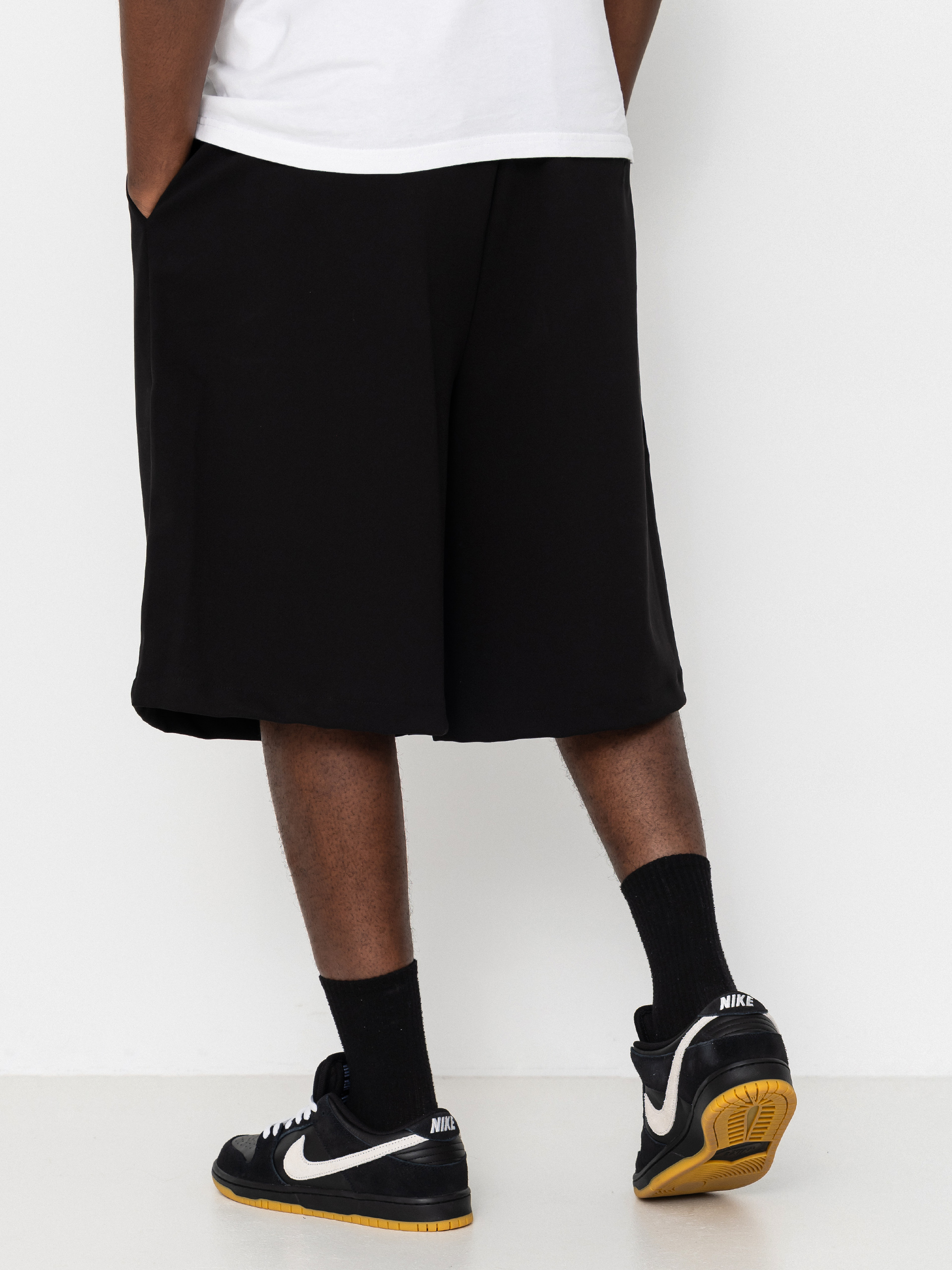 Kraťasy Wasted Paris Pleated (black)