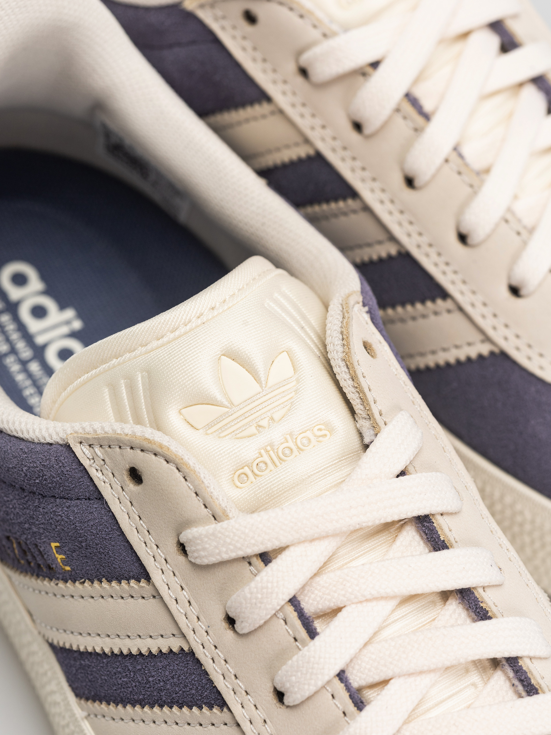Boty adidas Gazelle Adv (suppur/cwhite/goldmt)