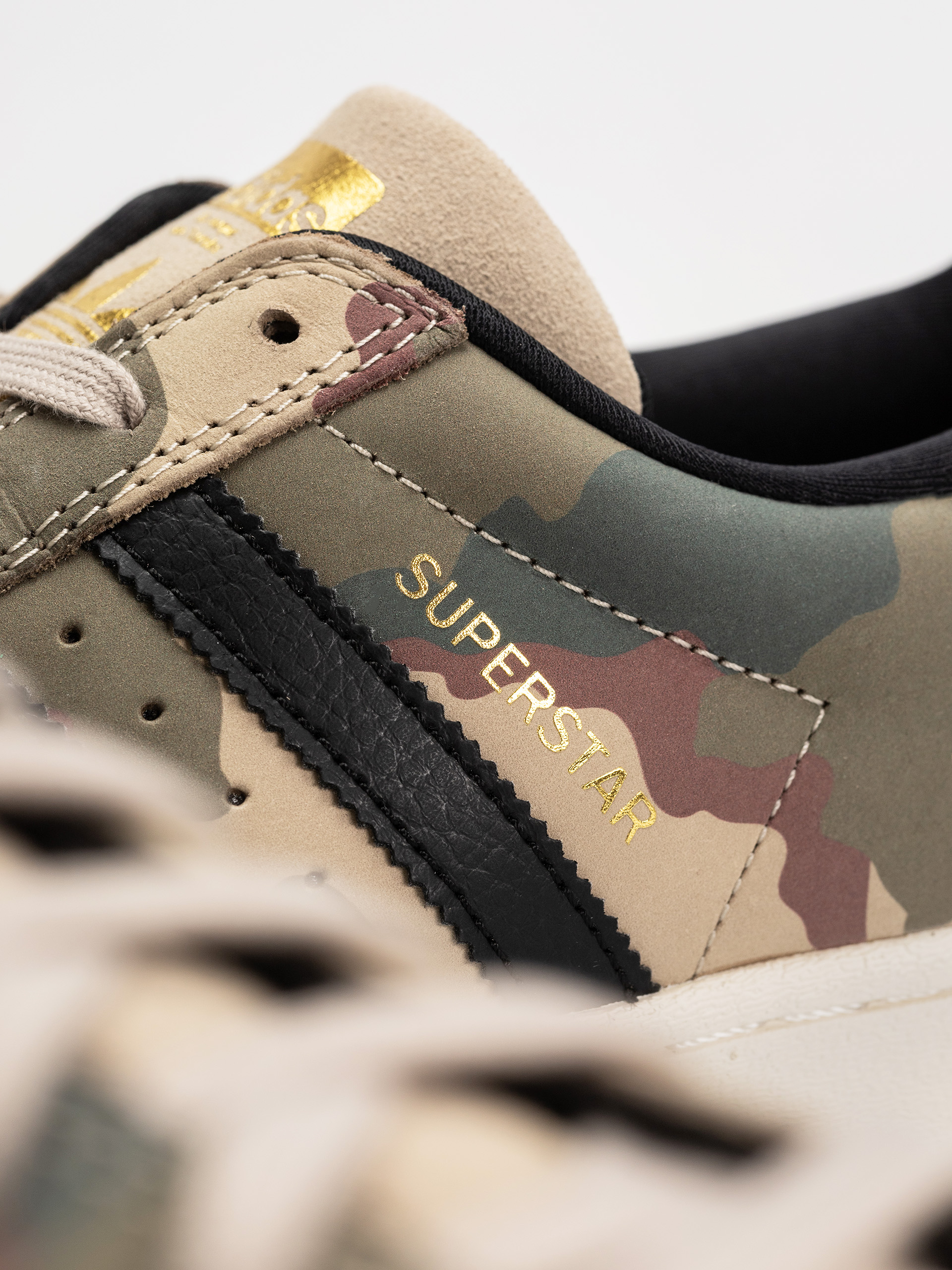 Boty adidas Superstar Adv (khathr/cblack/cwhite)
