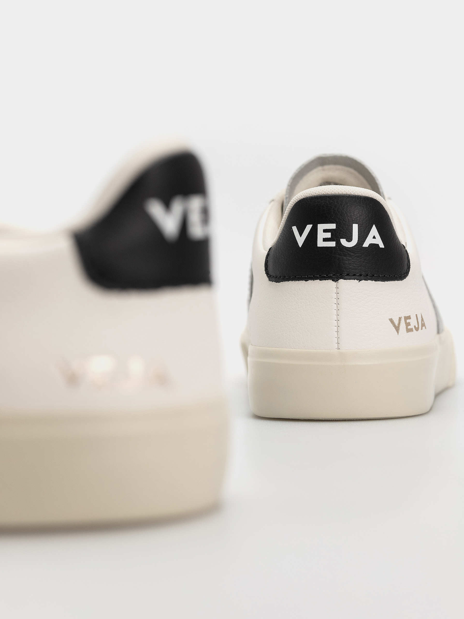 Boty Veja Campo Wmn (white silver black)